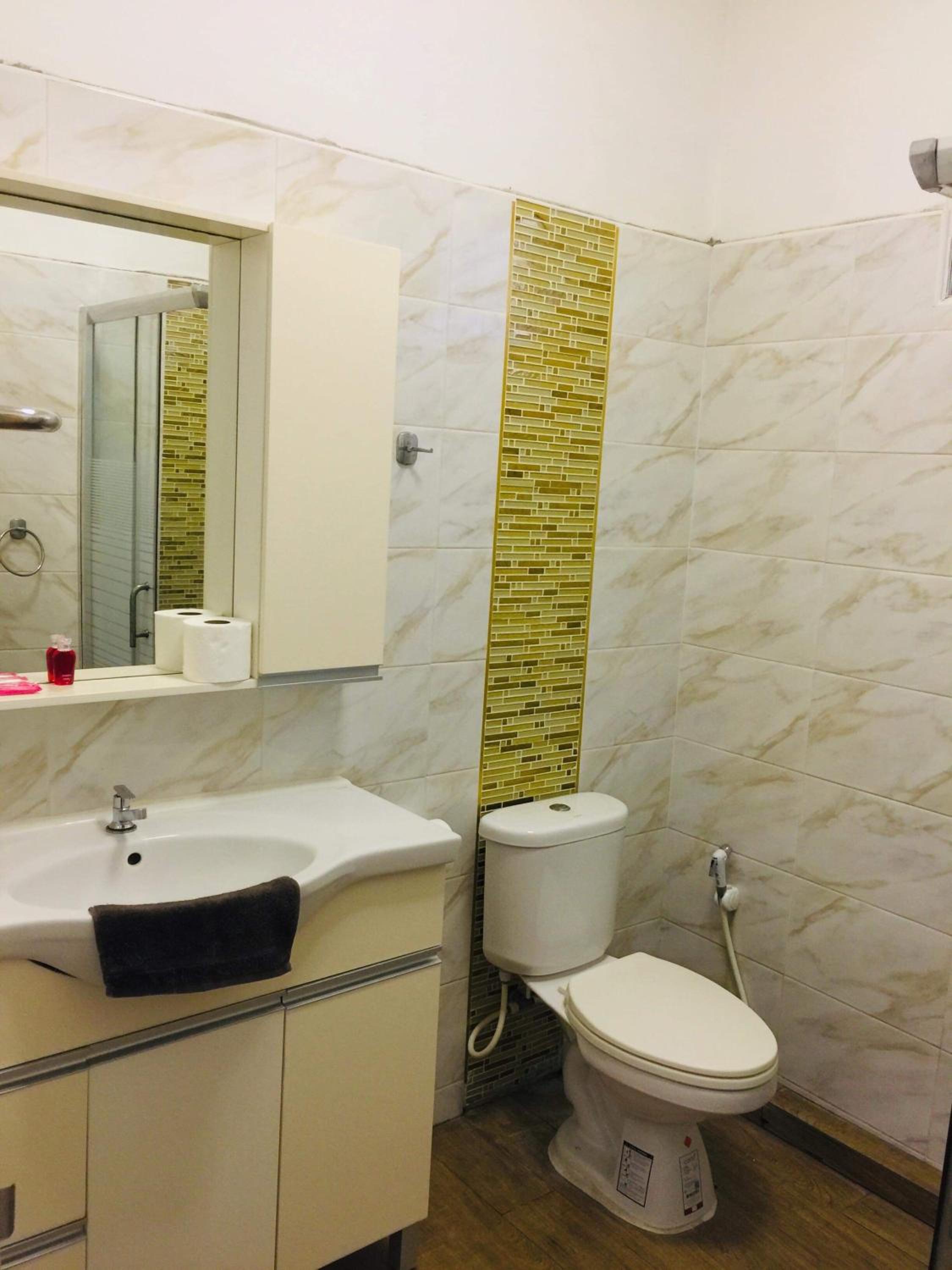 Two-Bedroom Apartment - Photo 42