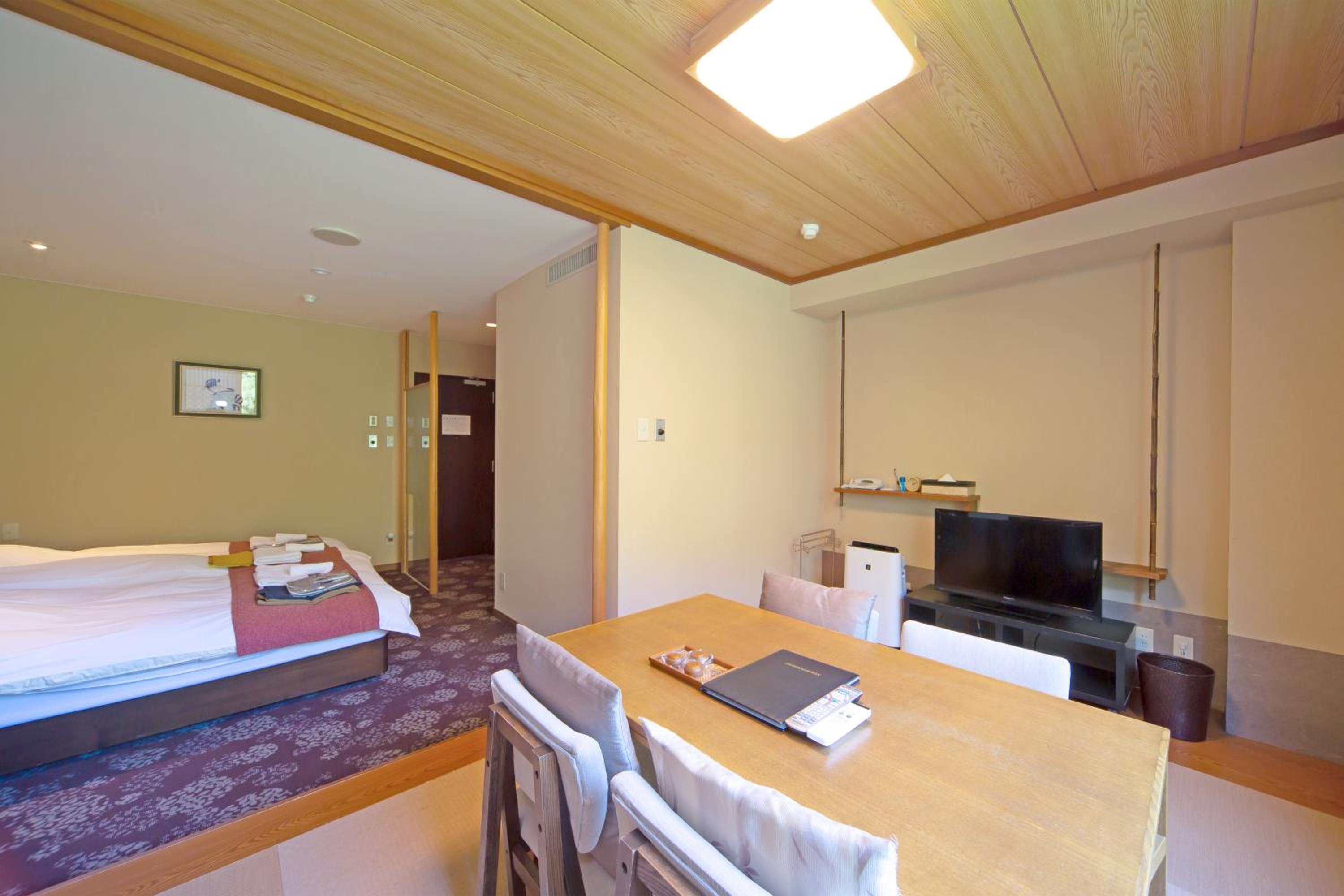 【Breakfast&Dinner Included】Superior Twin Room with Shower Room - Photo 3