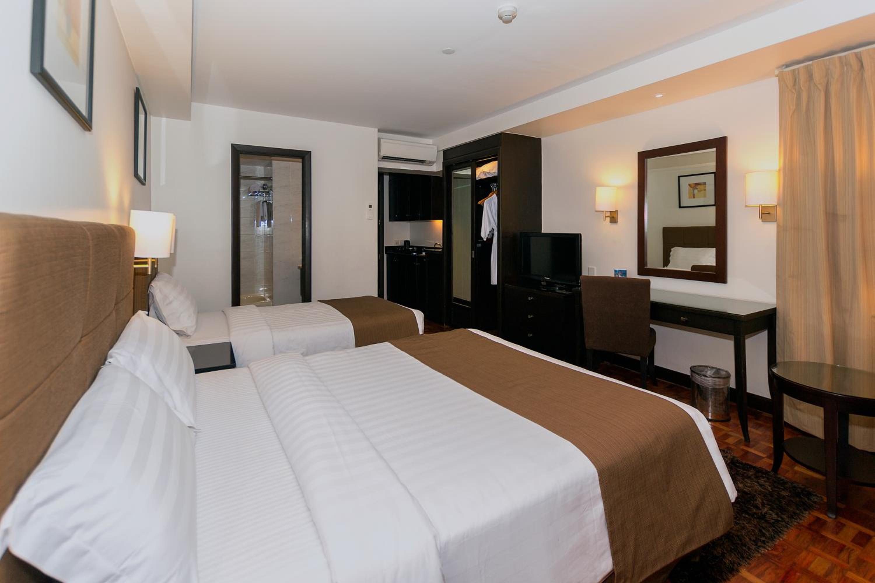 Deluxe Twin Room - Photo 2