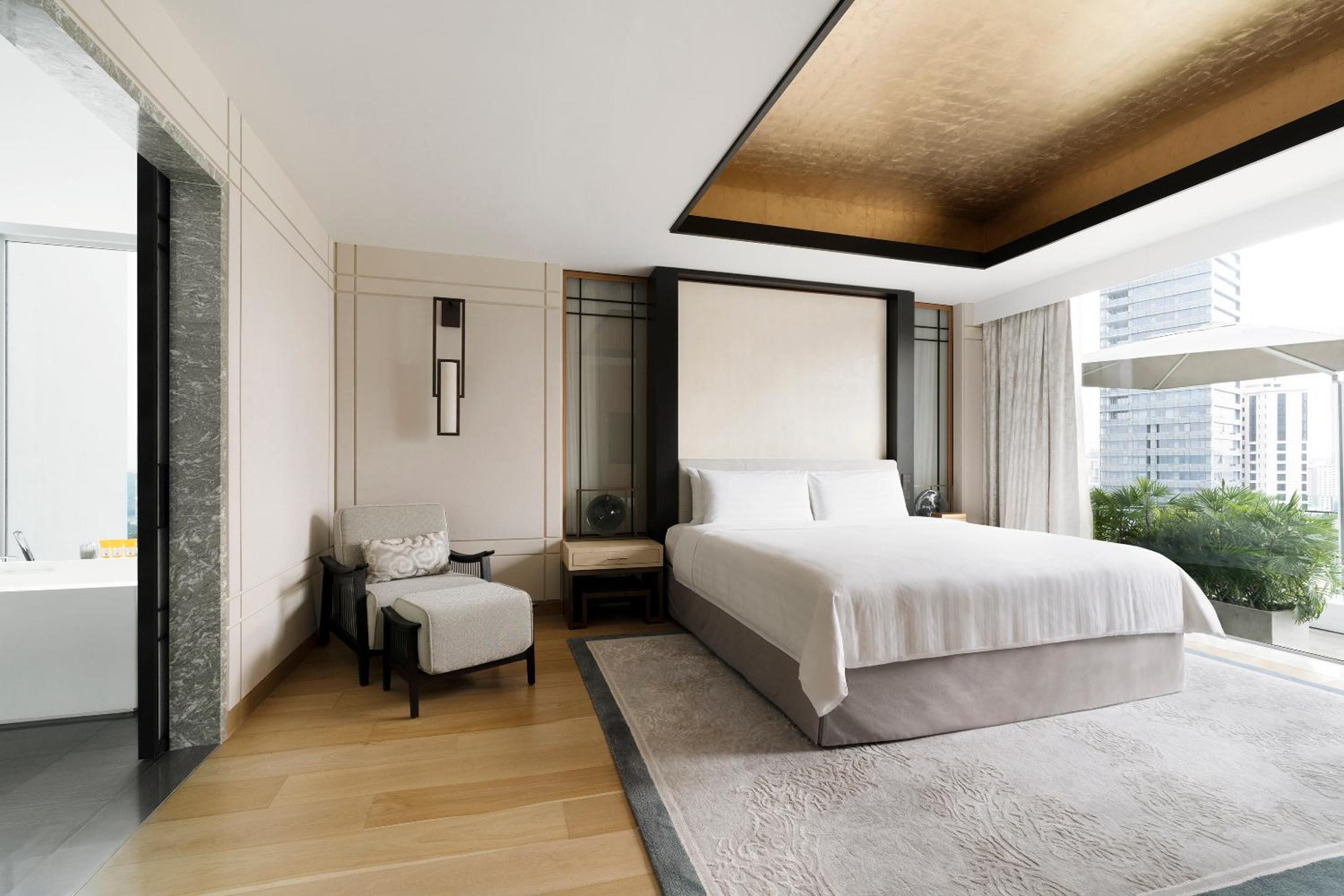 Tower Wing Grand Suite