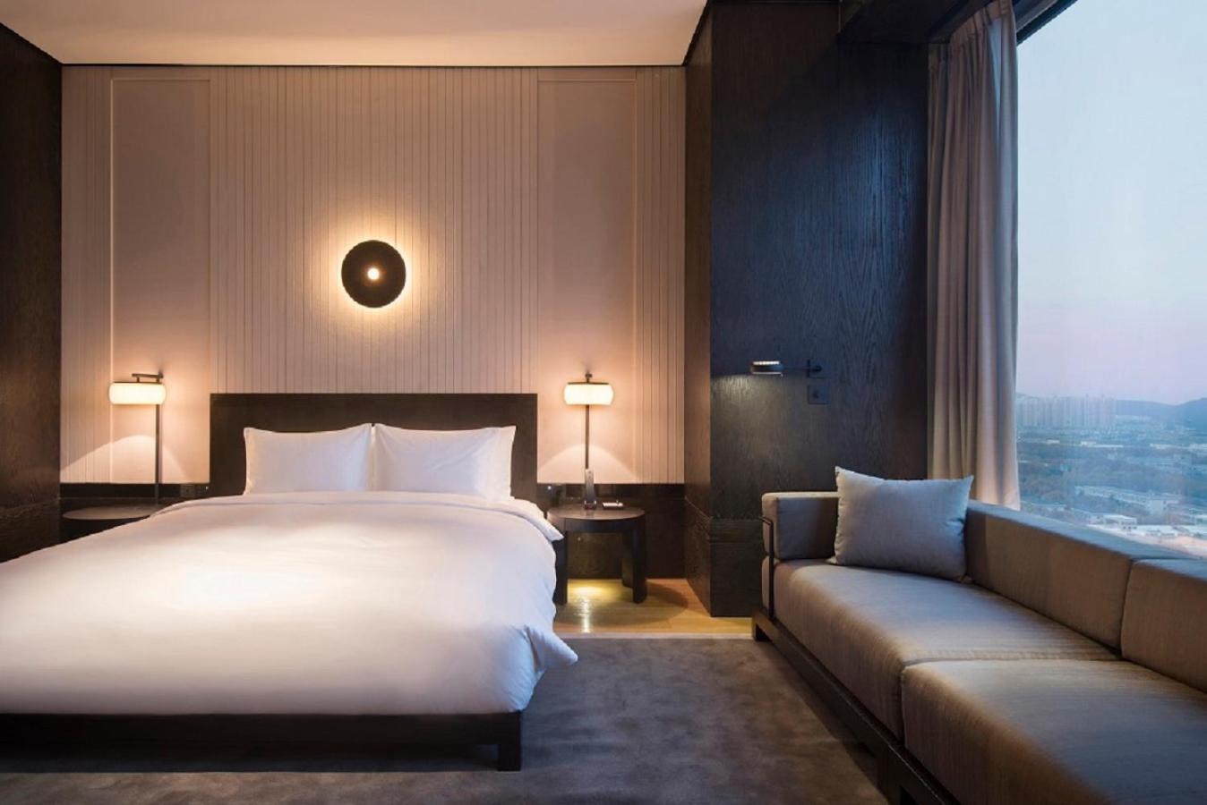 King Room - Club Access
