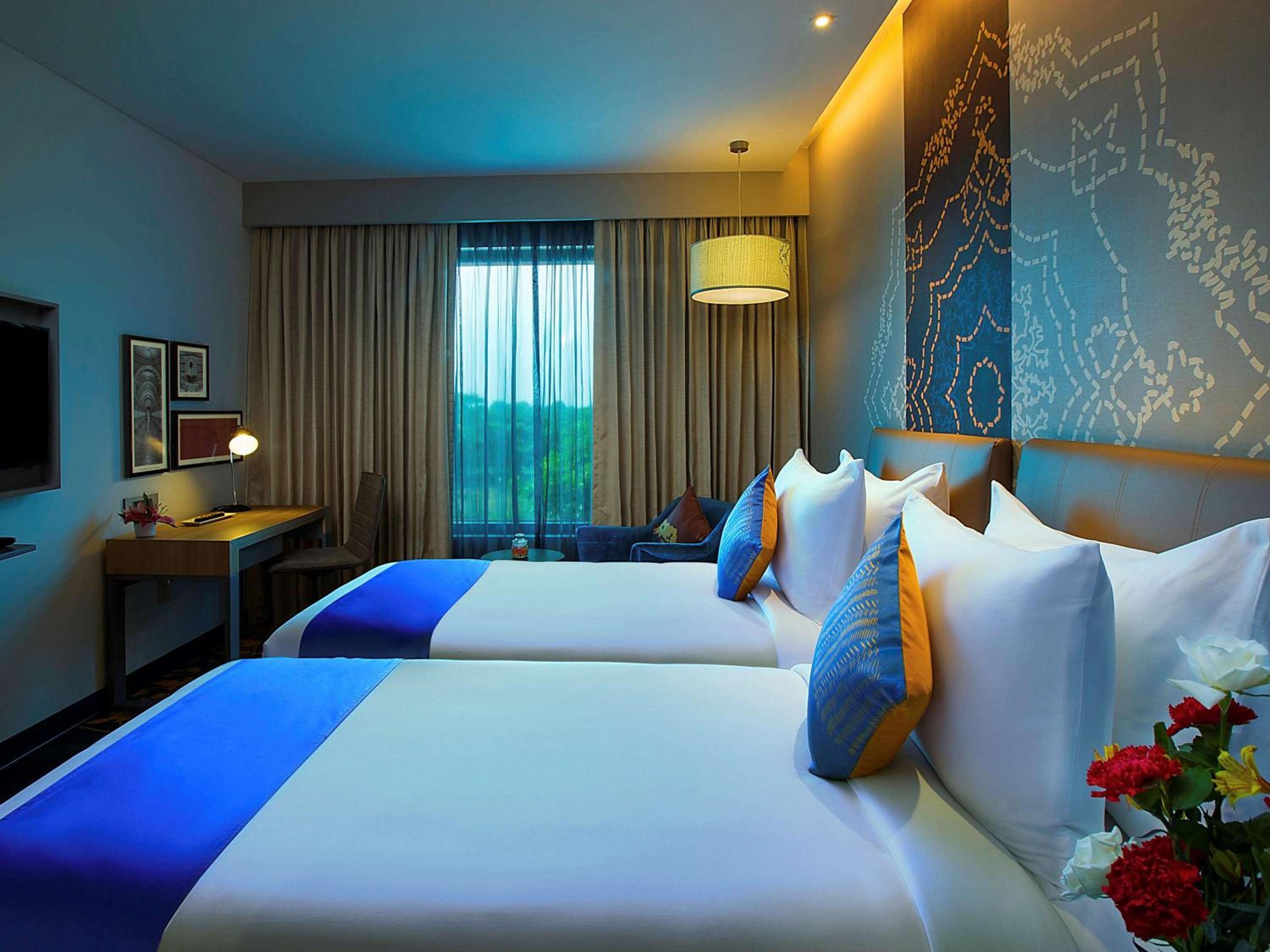 Deluxe Twin with Complimentary Indian afternoon Tea @Alfresco, 20% off on Food & Soft Beverage & SPA, Early Check-in & Late Check-out (Subject to Availability) and Happy Hours 1+1 on IMFL at Silk Bar/Galleria - Photo 1