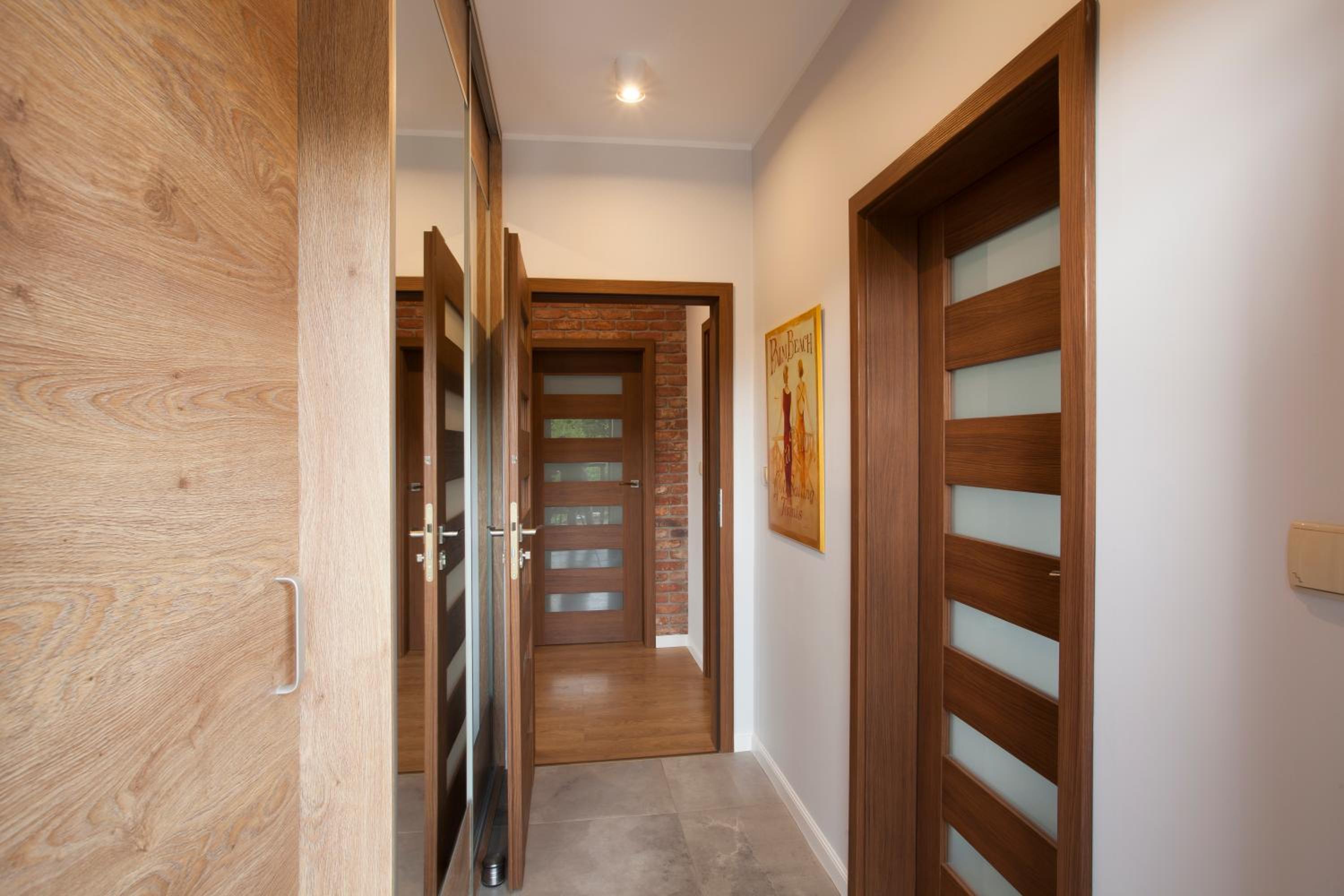 One-Bedroom Apartment - Photo 10