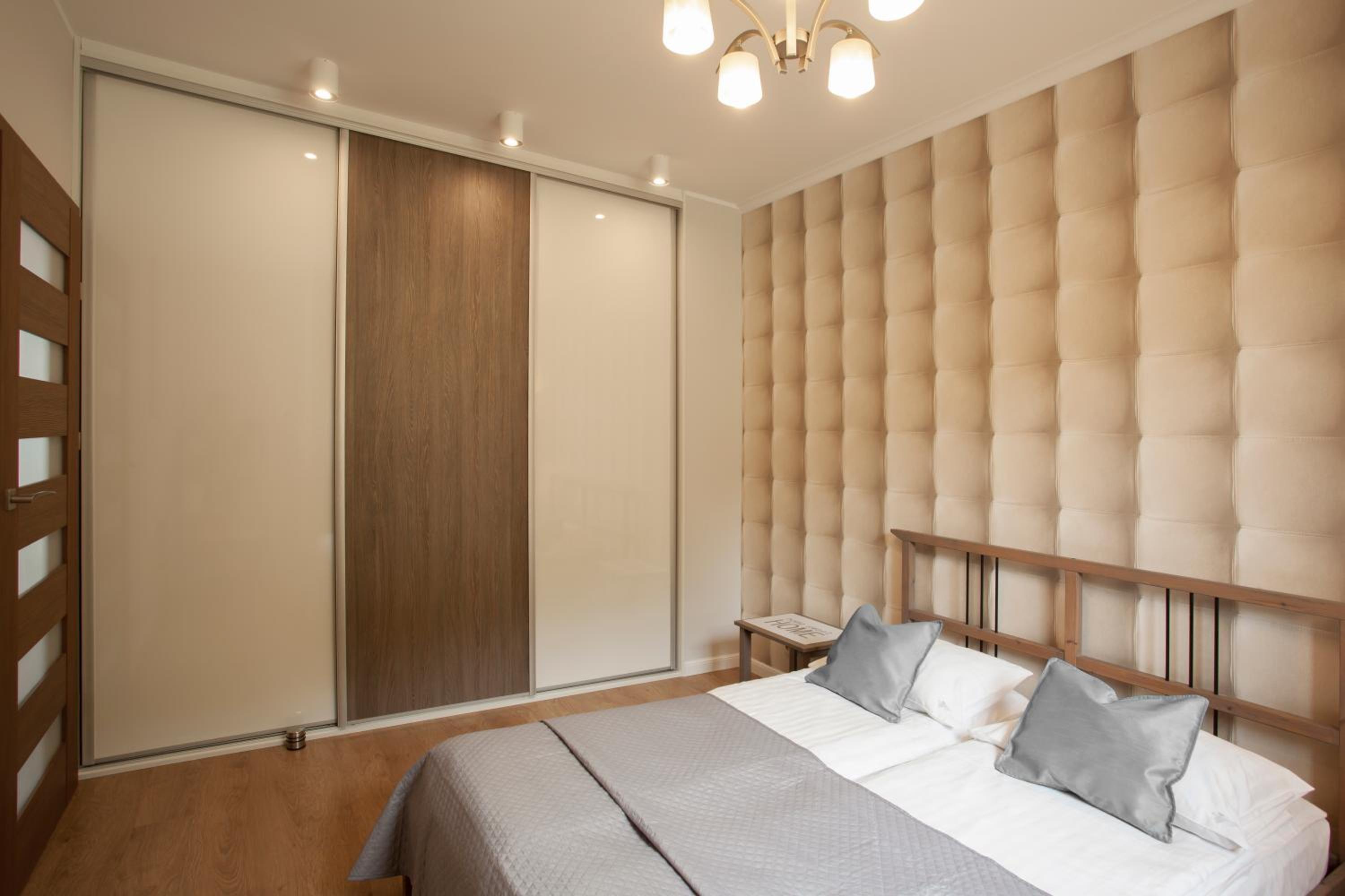 One-Bedroom Apartment - Photo 7