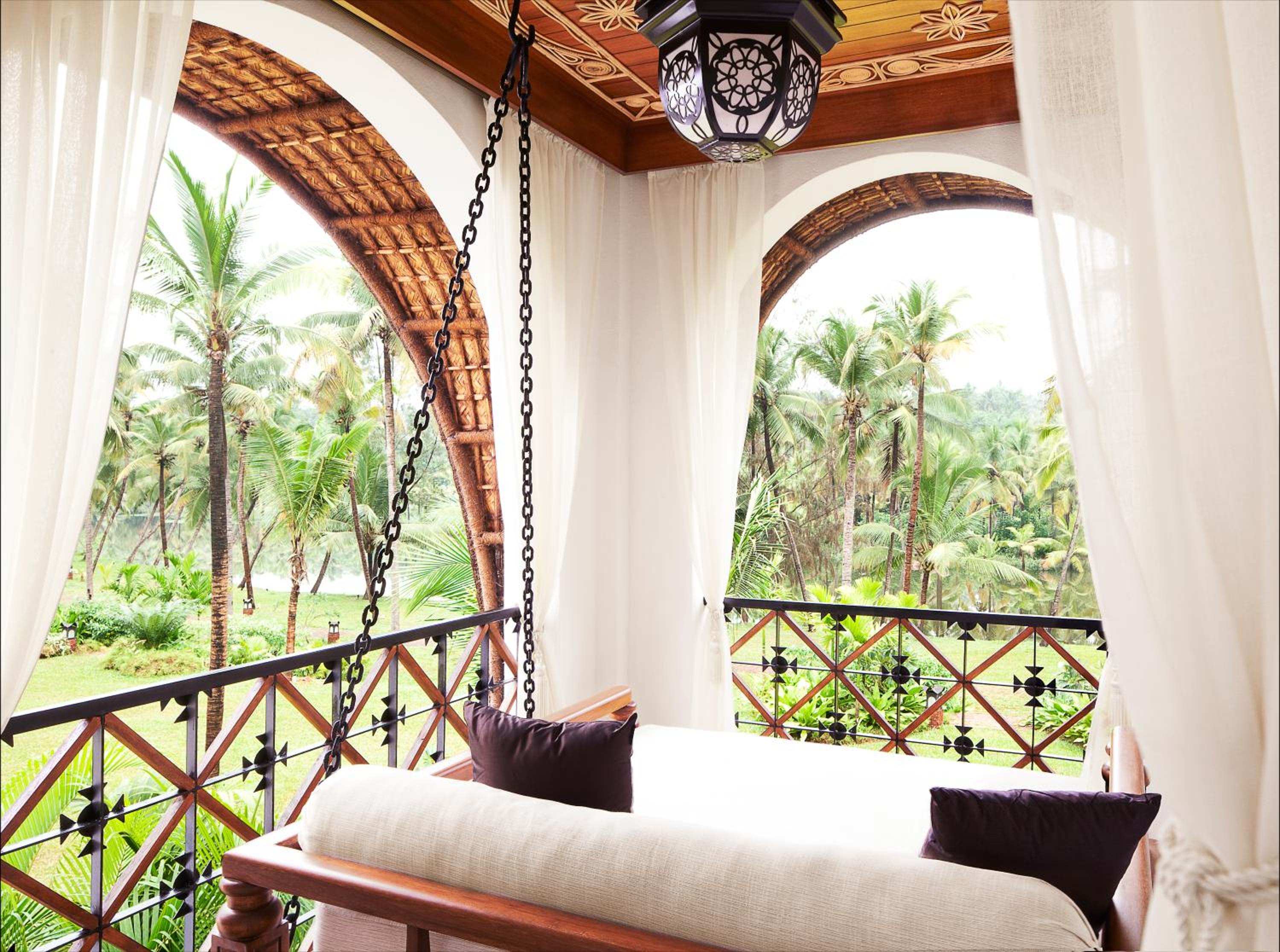 Superior Twin Room with Balcony Superior Twin Room with Balcony