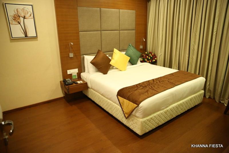Superior King Room photo 3