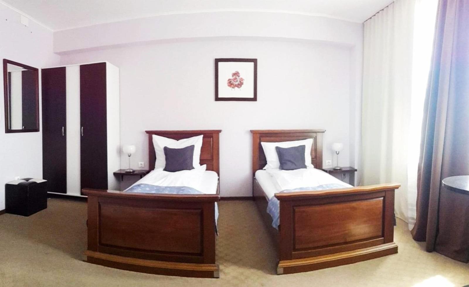 Standard Double Room - Photo 5