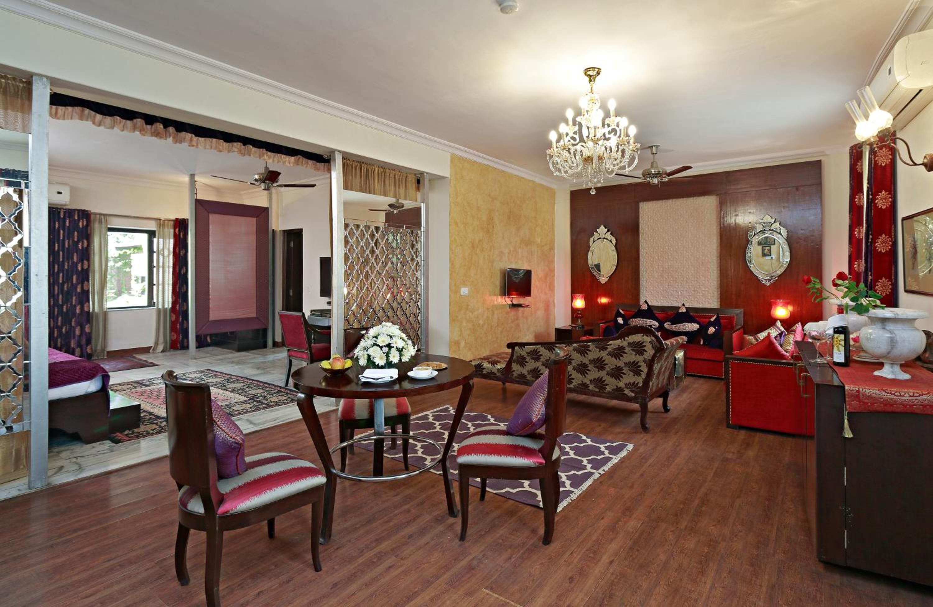 Royal Suite - Photo 10