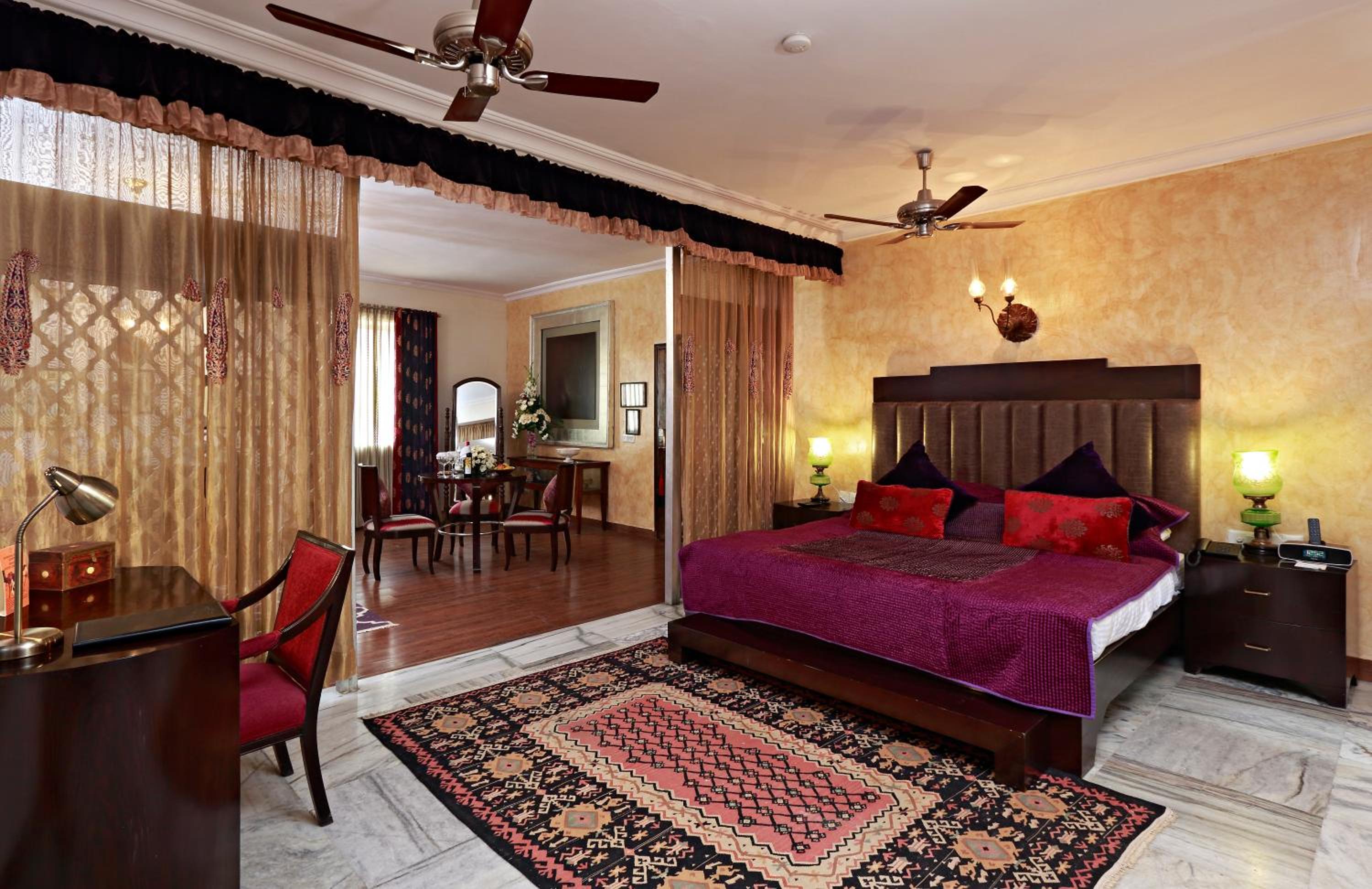 Royal Suite - Photo 2