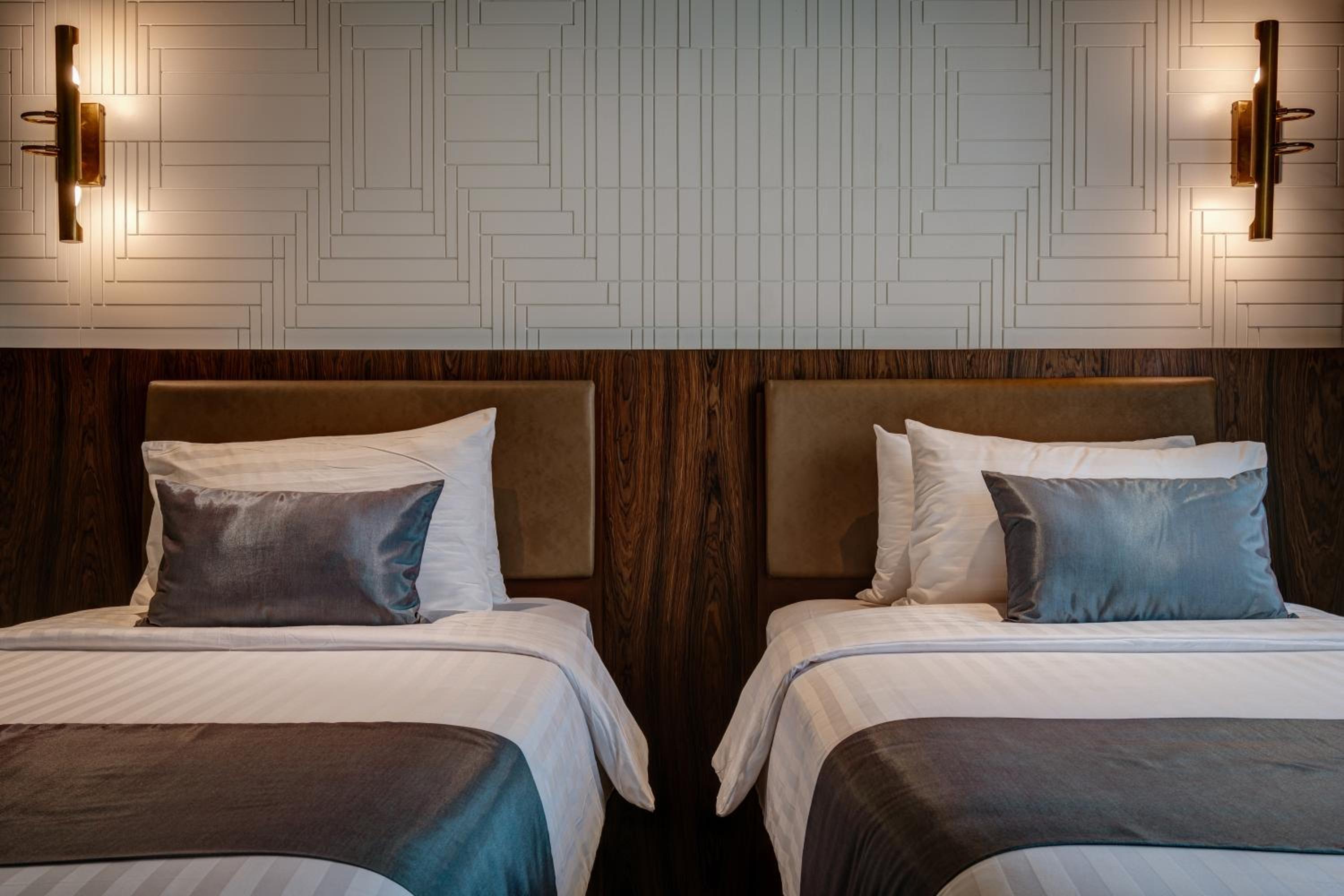 Deluxe Twin Room photo 3