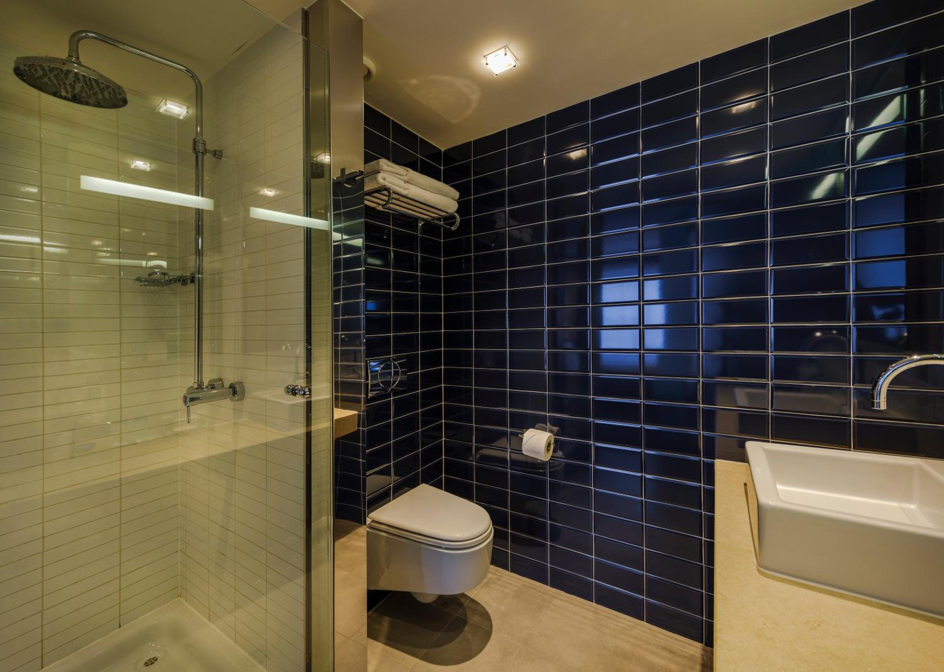 Superior King Room - Photo 4