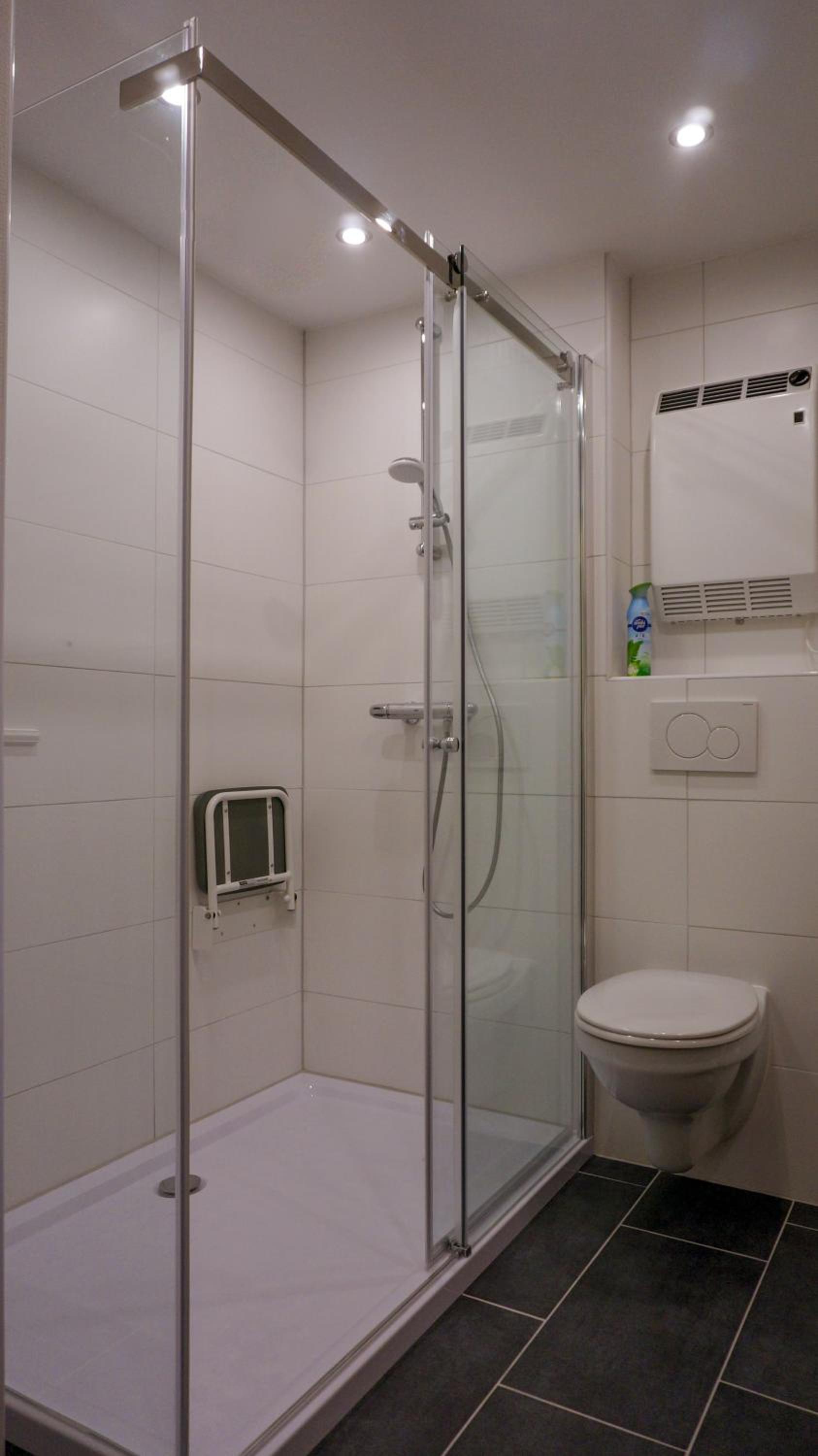 Two-Bedroom Apartment - Photo 26