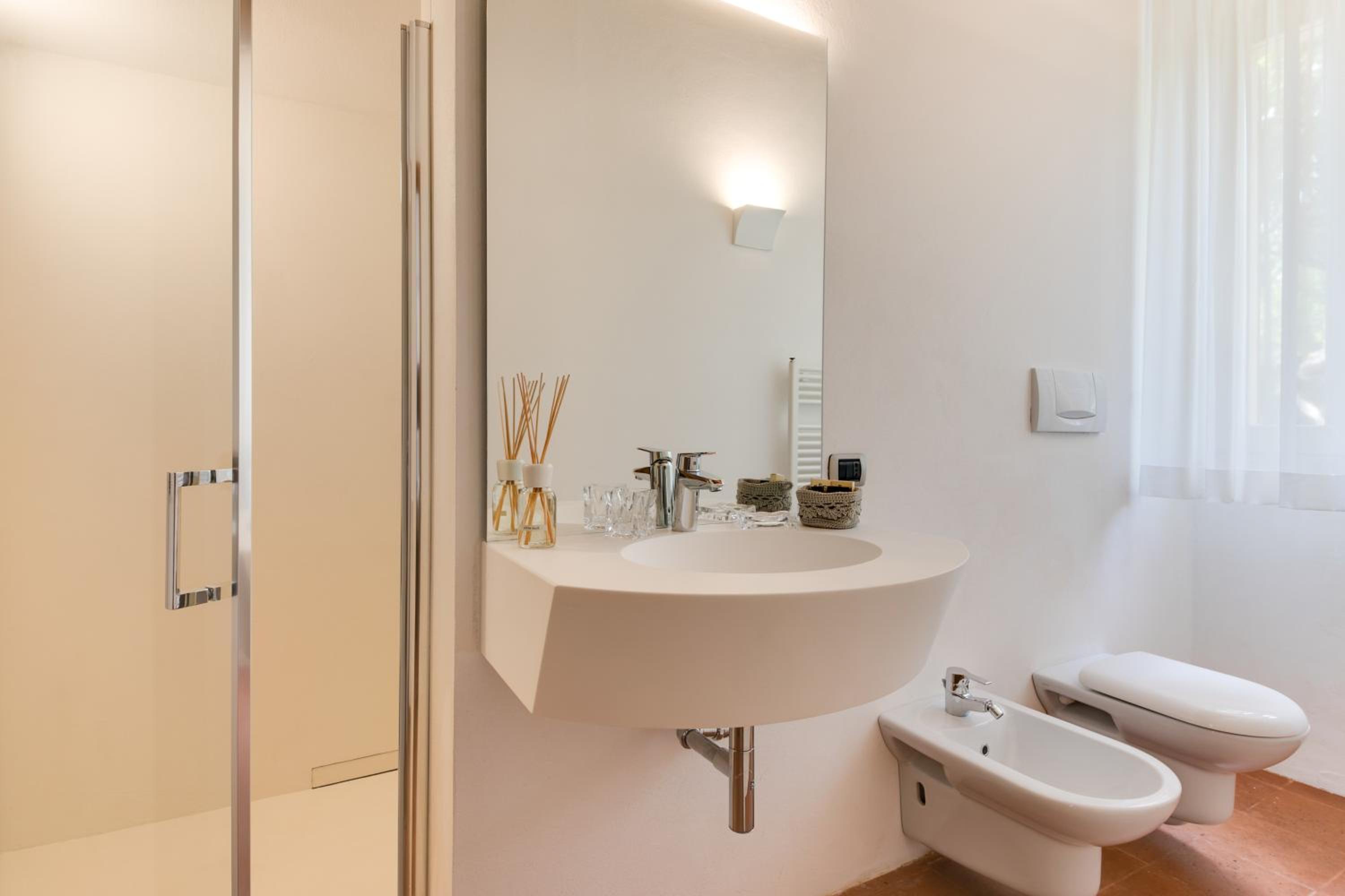 Double Room with Private Bathroom photo 3