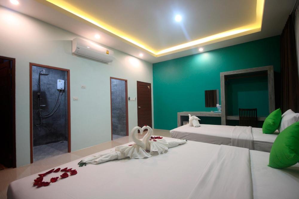 Family Room with Balcony photo 1