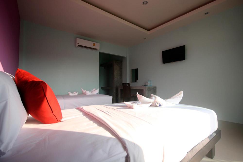 Deluxe Twin Room photo 2