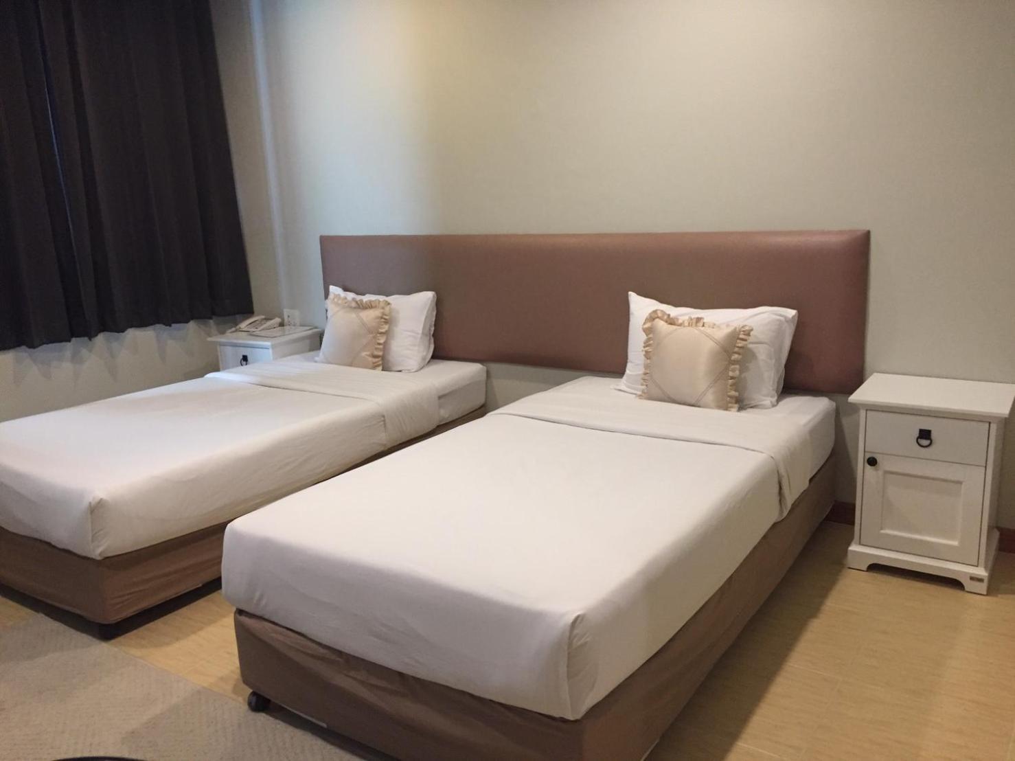 Deluxe Double or Twin Room - Photo 5