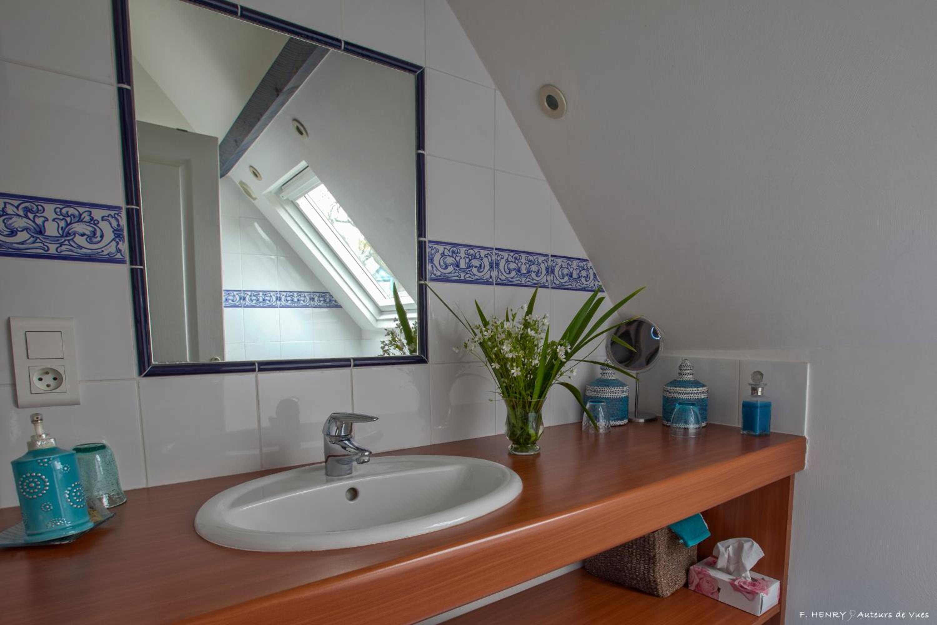 Double Room - Photo 10