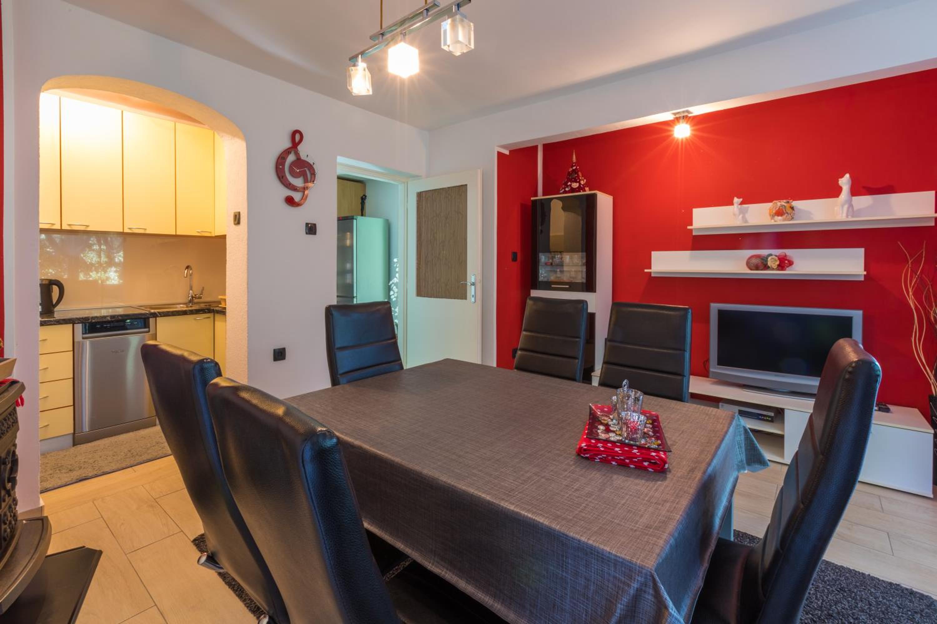 Apartment - Photo 11