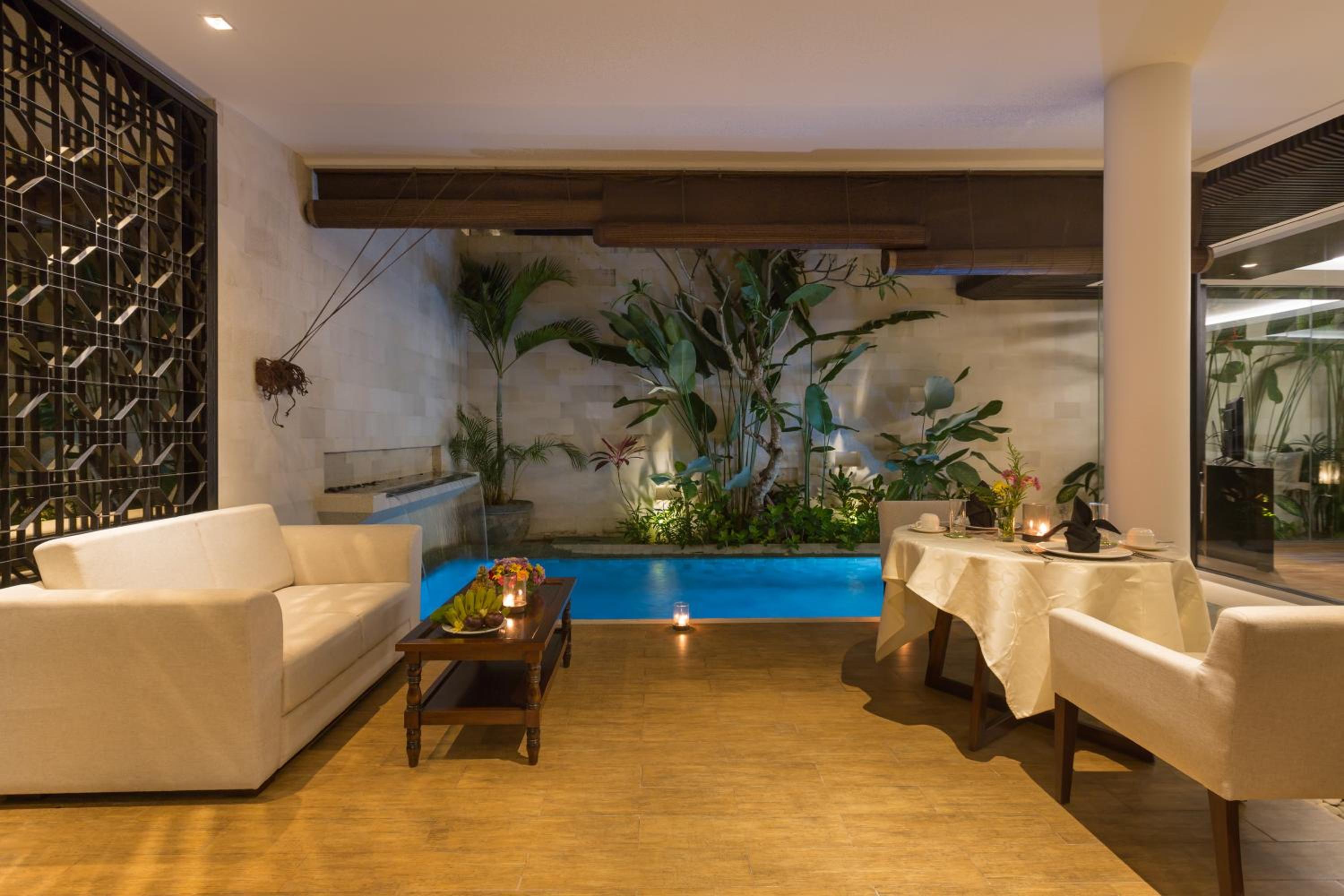 One-Bedroom Villa with Private Pool - Photo 81