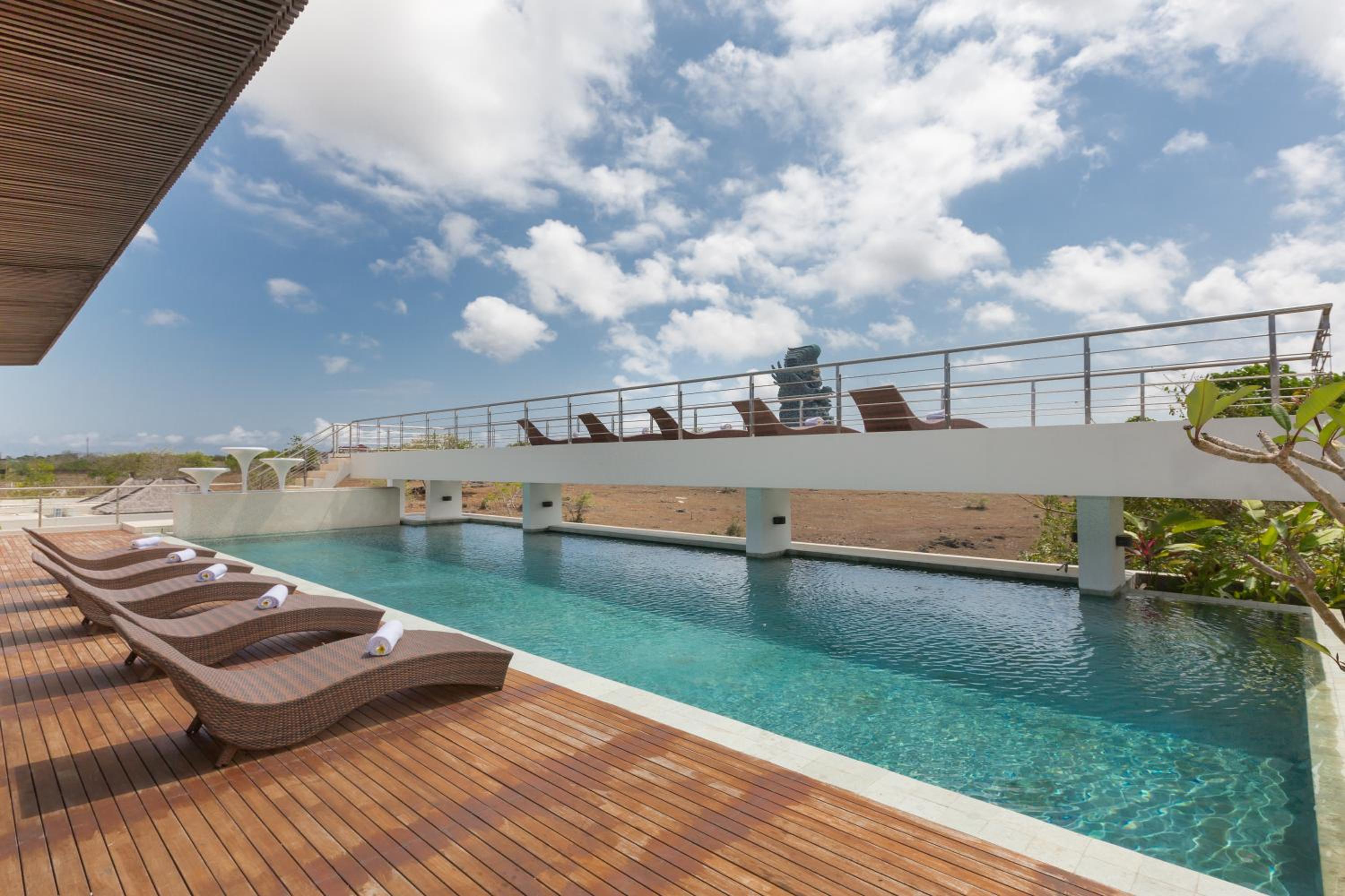 One-Bedroom Villa with Private Pool - Photo 80