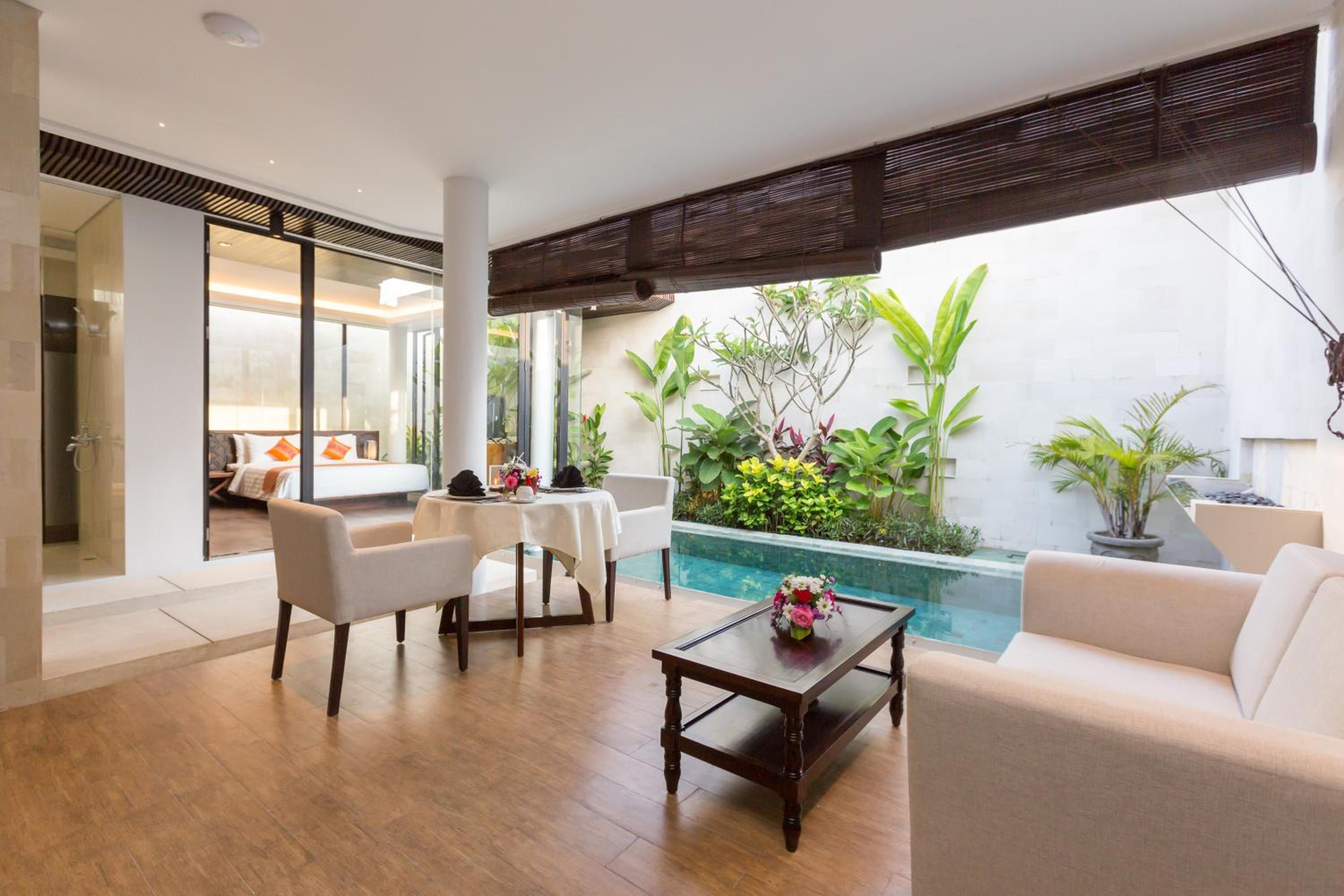 One-Bedroom Villa with Private Pool - Photo 5