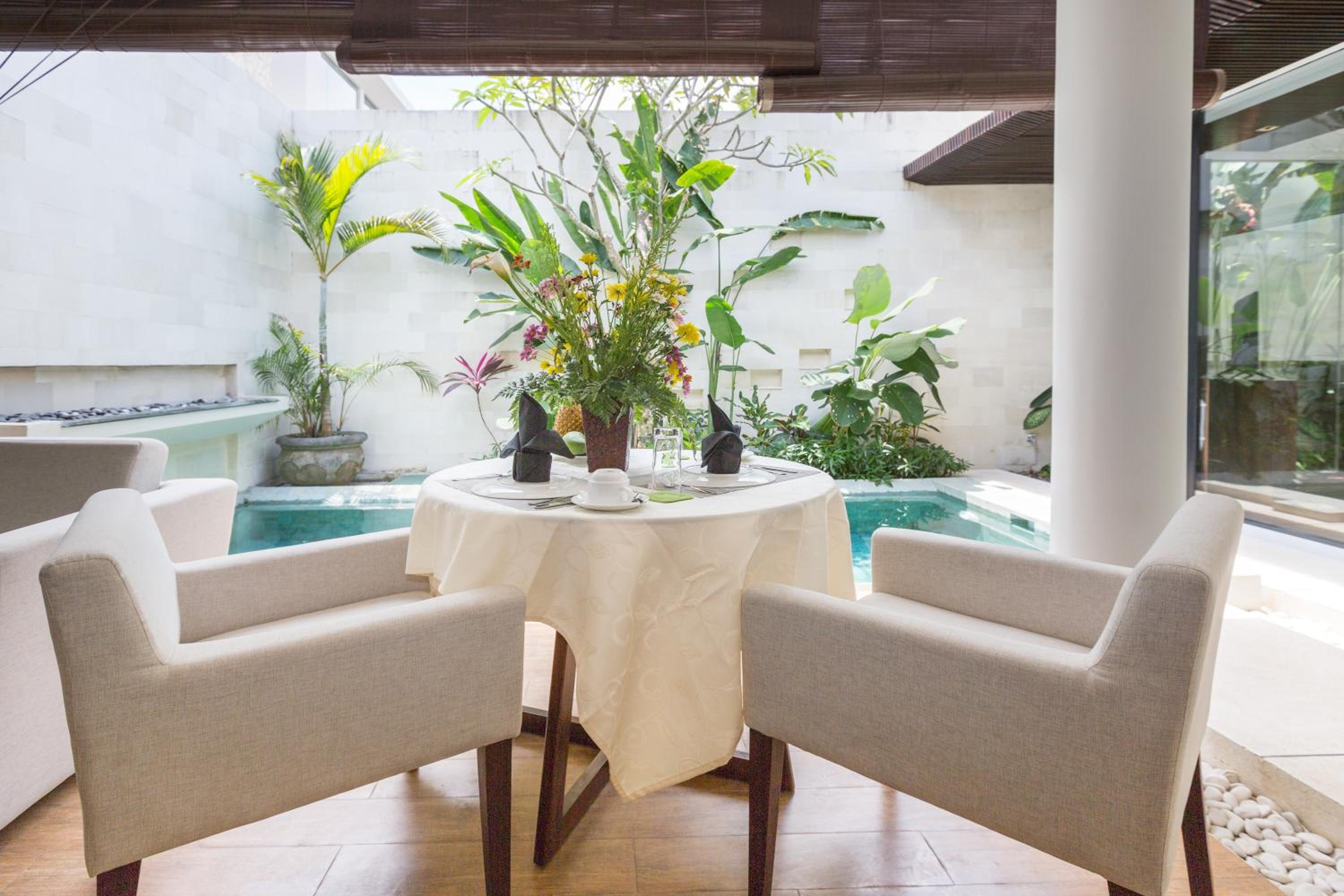 One-Bedroom Villa with Private Pool - Photo 76