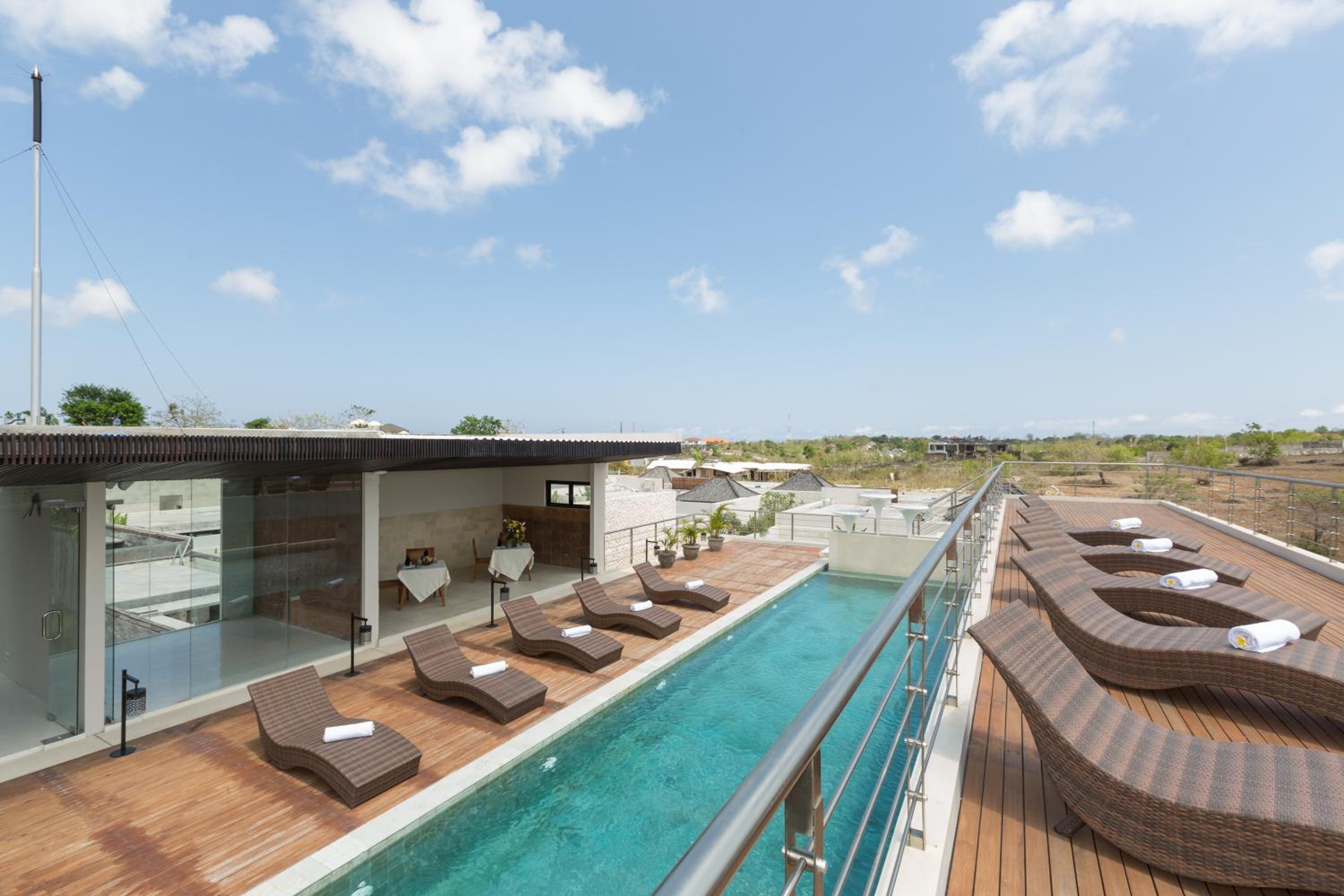 One-Bedroom Villa with Private Pool - Photo 87