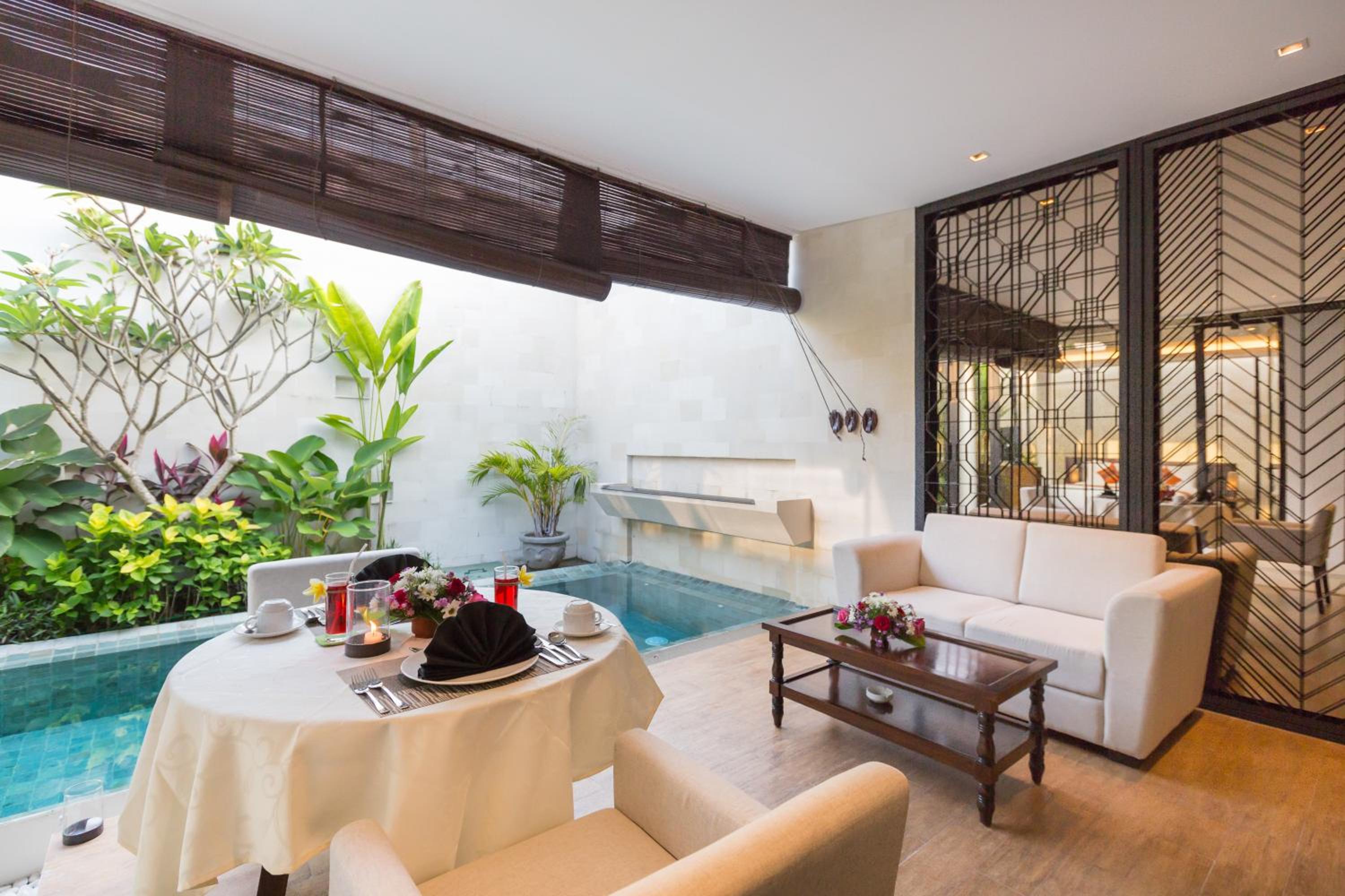 One-Bedroom Villa with Private Pool - Photo 58