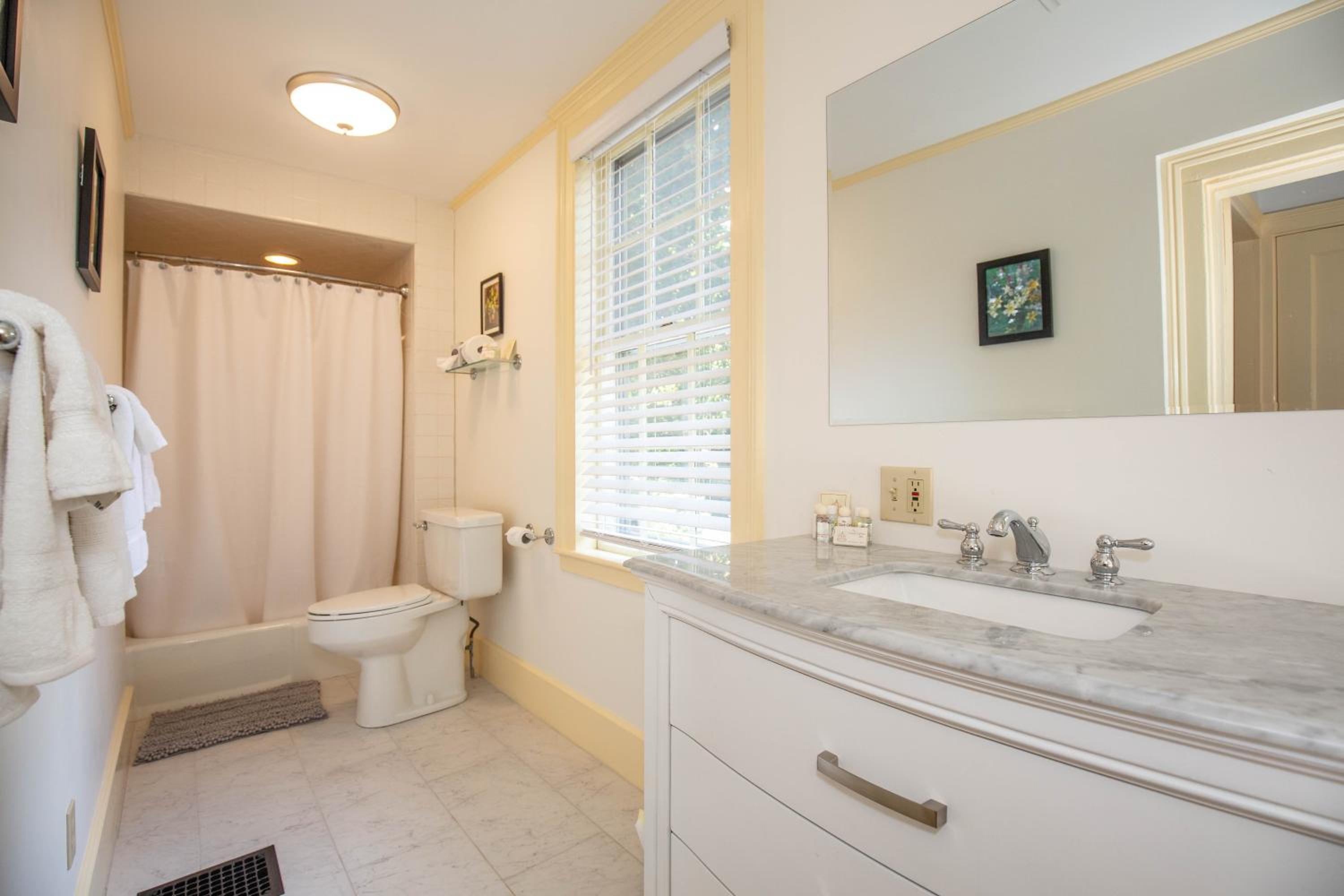 Standard Single Room - Bob photo 2