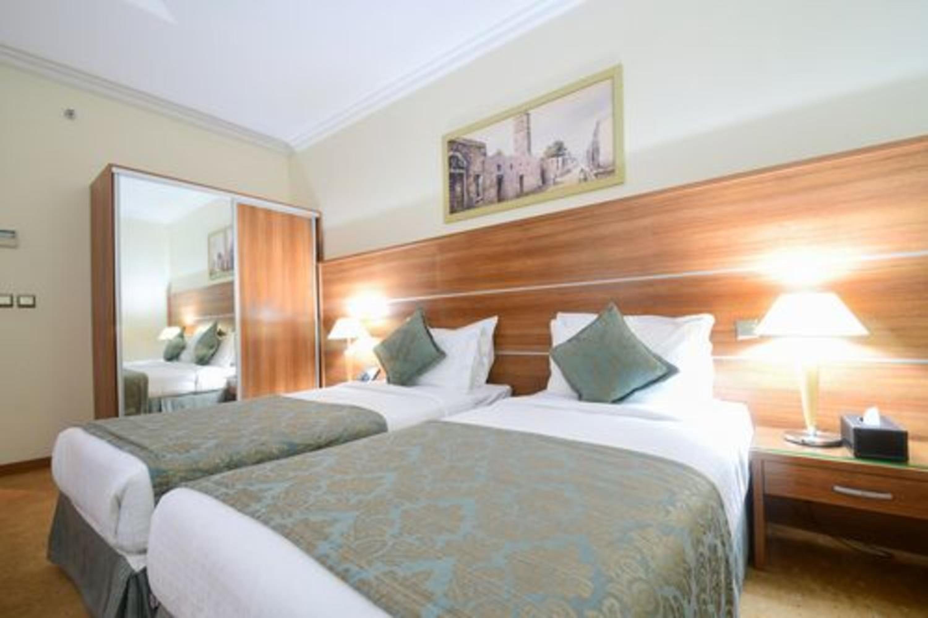 Twin Room - Photo 5
