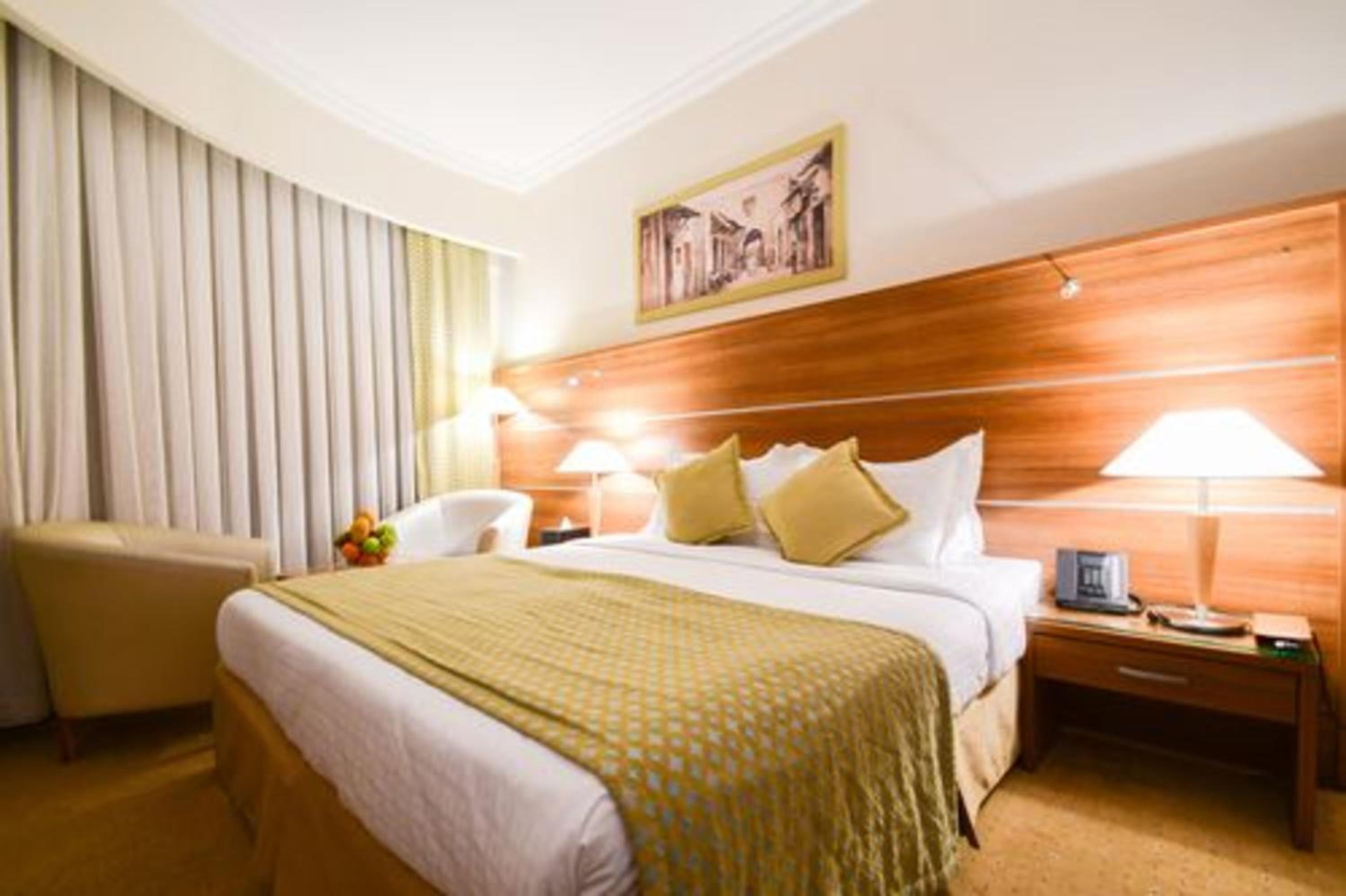 Deluxe King Room photo 3