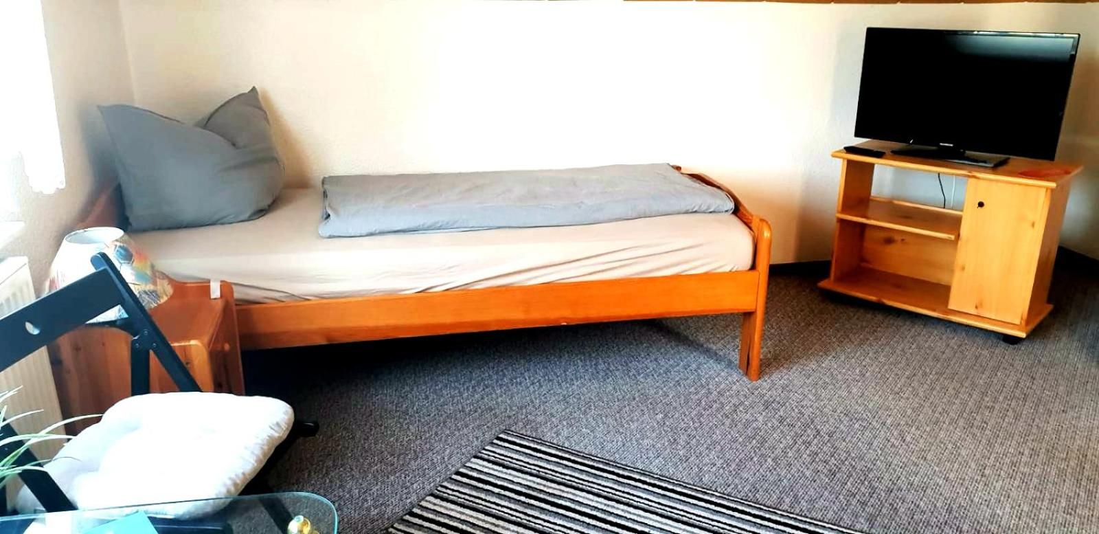 Twin Room with Bathroom photo 2