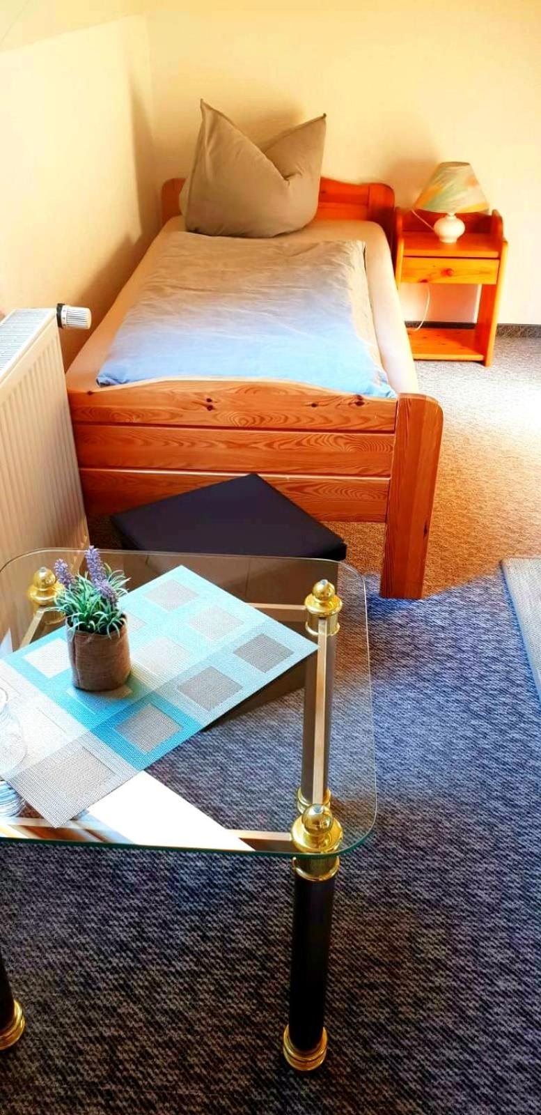 Single Room with Private Bathroom photo 1