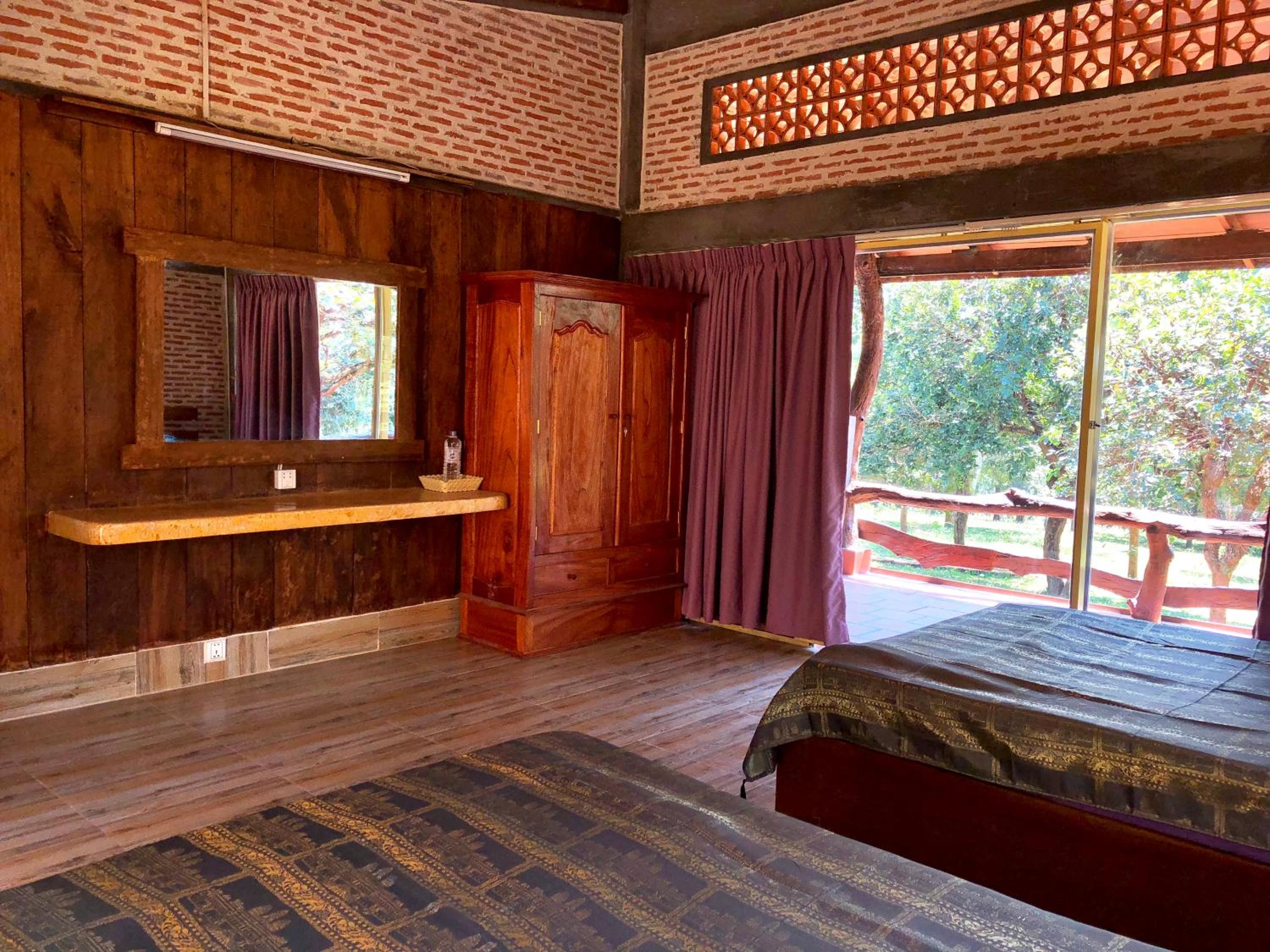 Deluxe Family Room - Photo 4