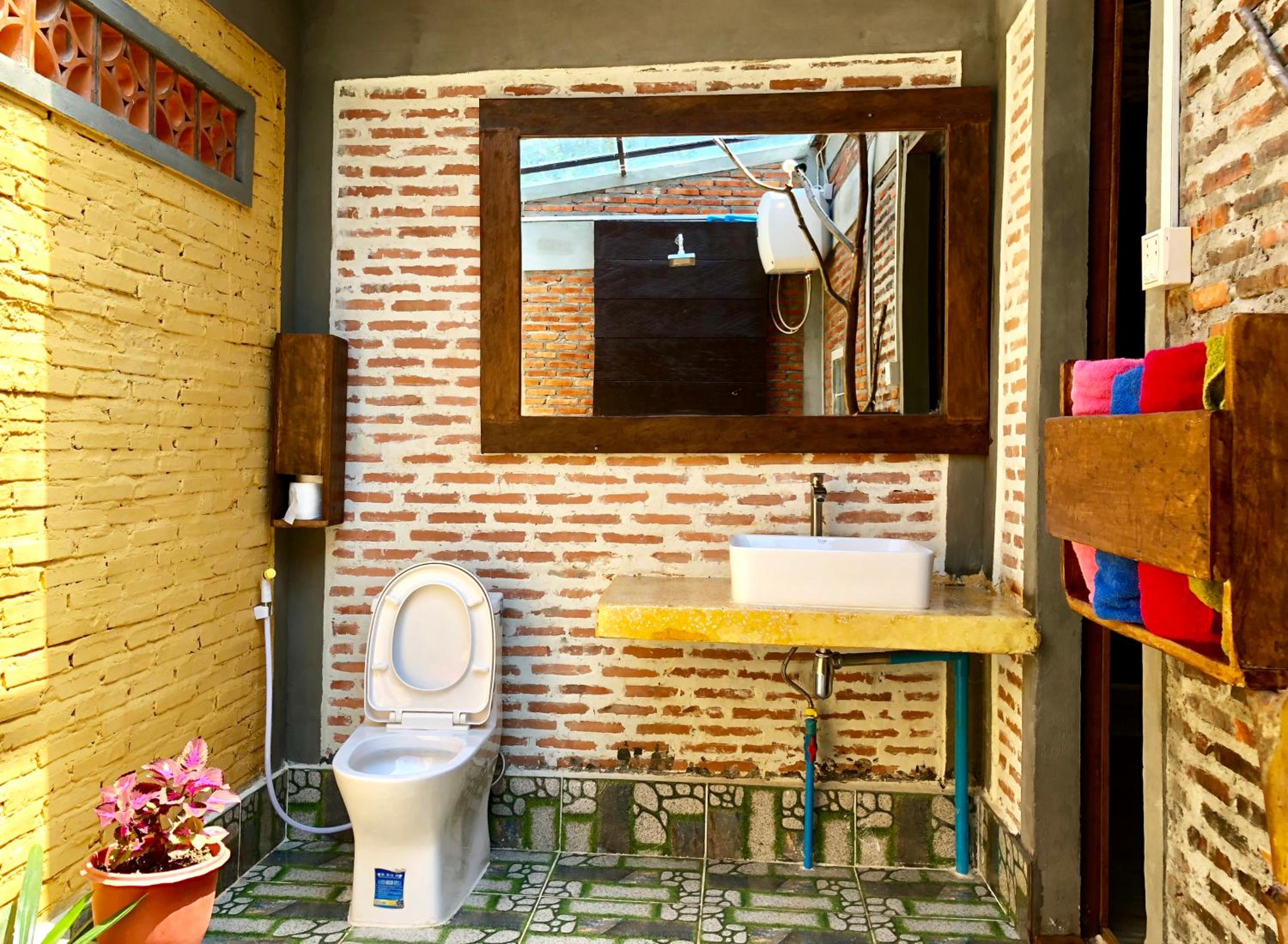 Deluxe Family Room - Photo 8