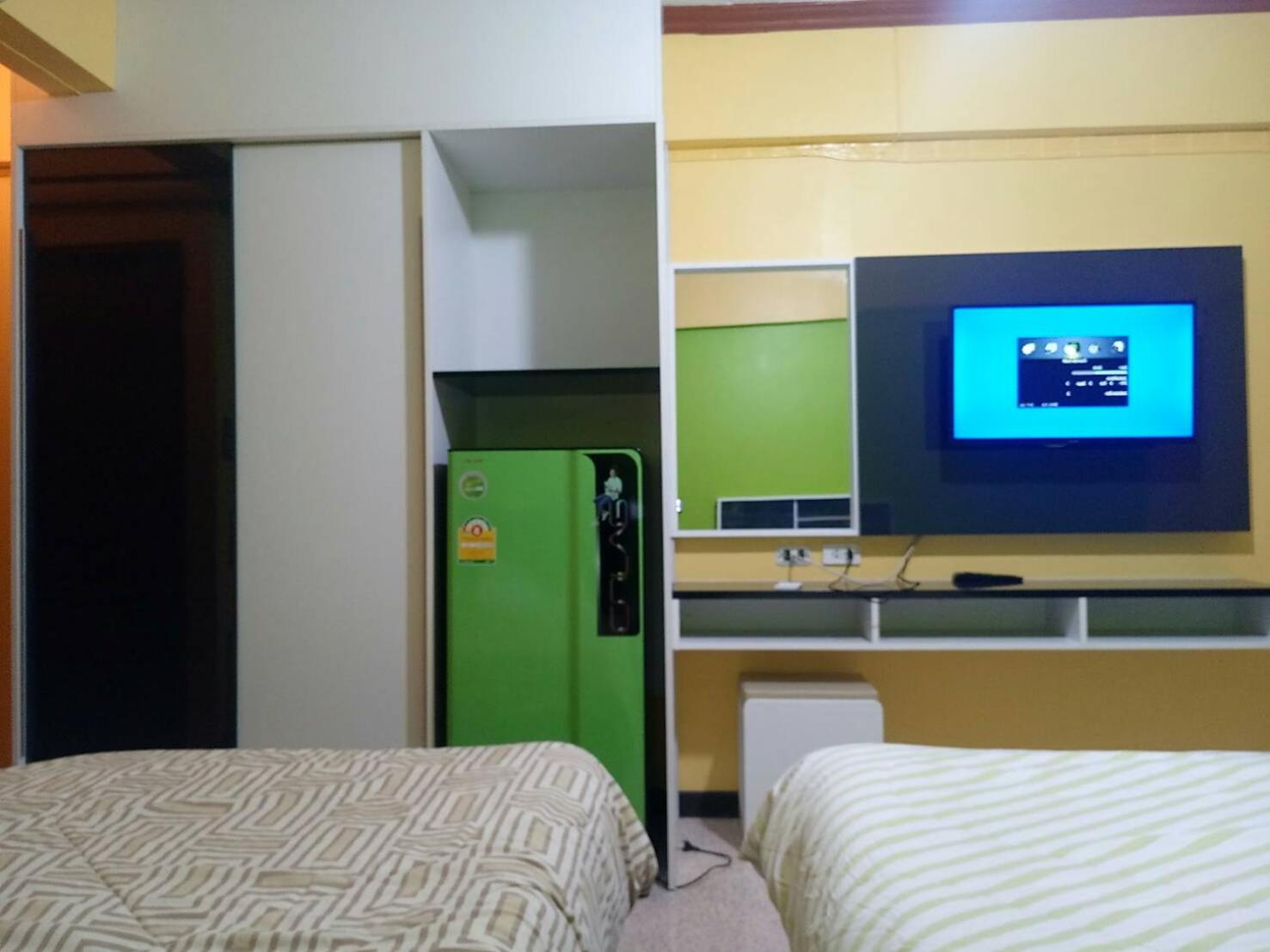 Apartment photo 2