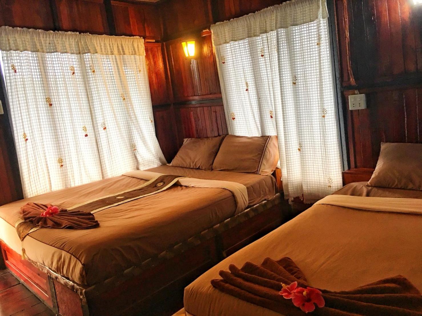 Deluxe Twin Room - Photo 9