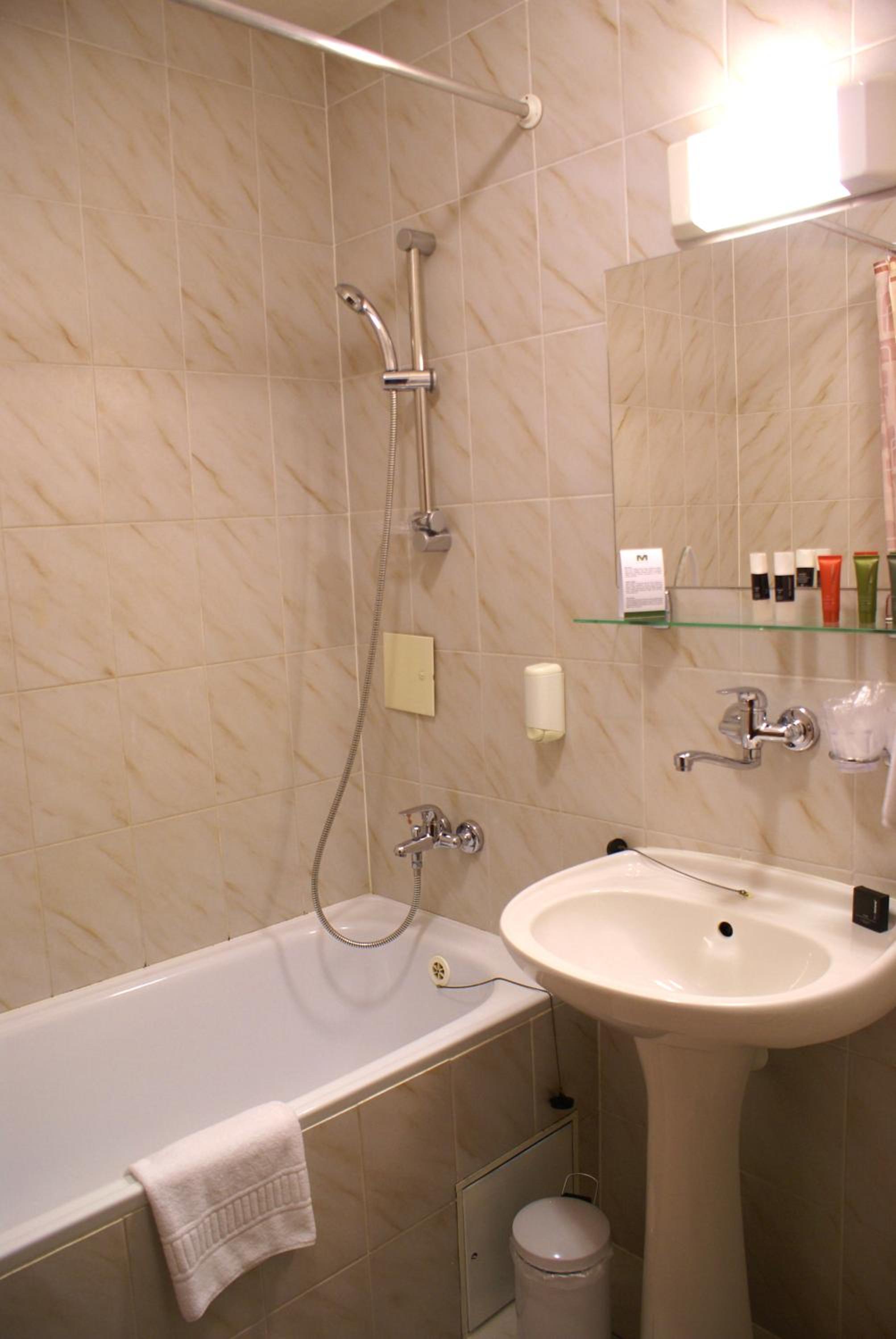 Standard Double Room photo 3