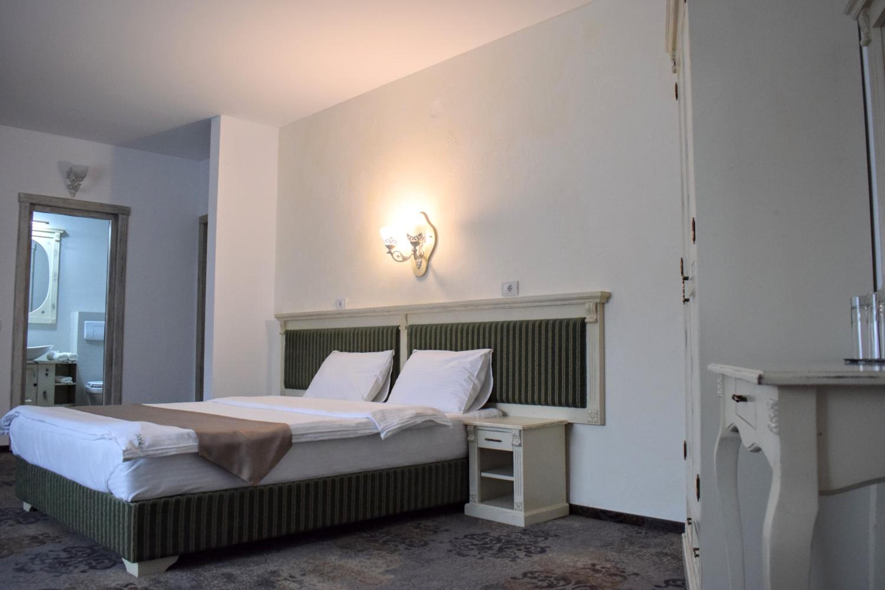 Junior Suite - Photo 8