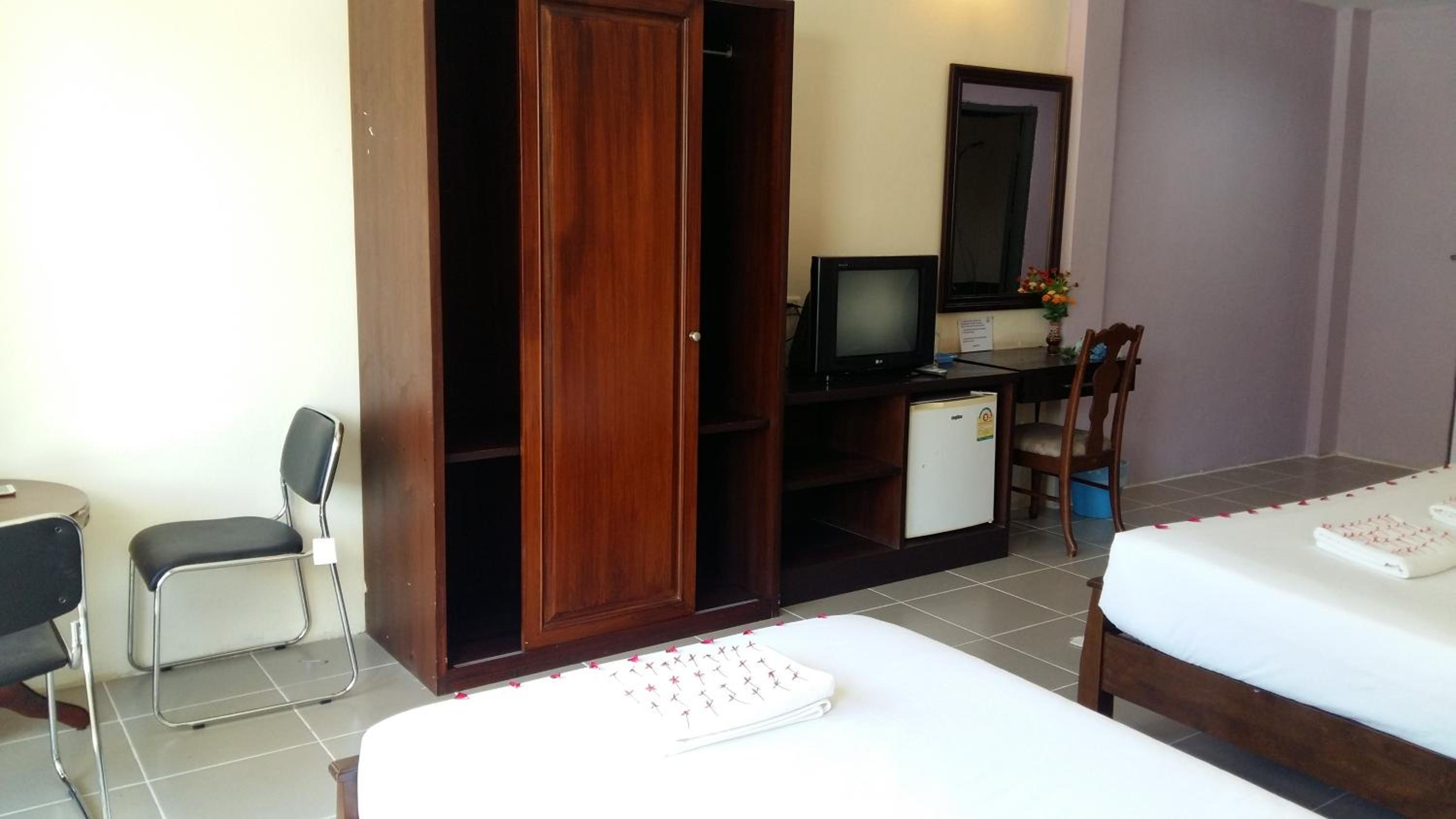 Superior Triple Room - Photo 8