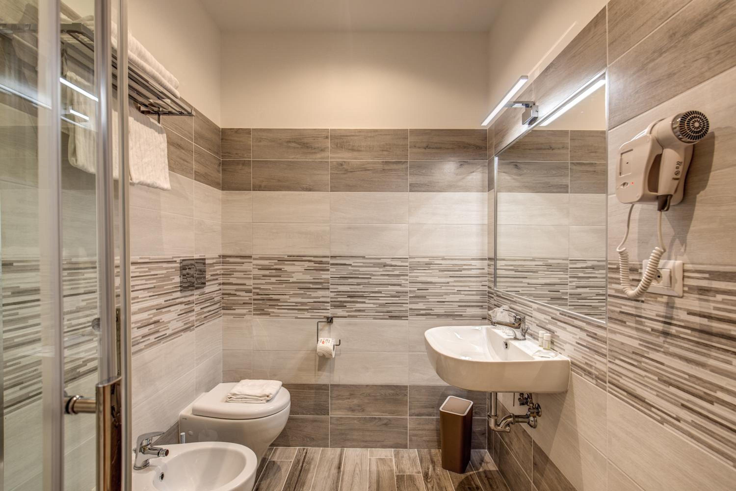 Superior Double or Twin Room photo 2
