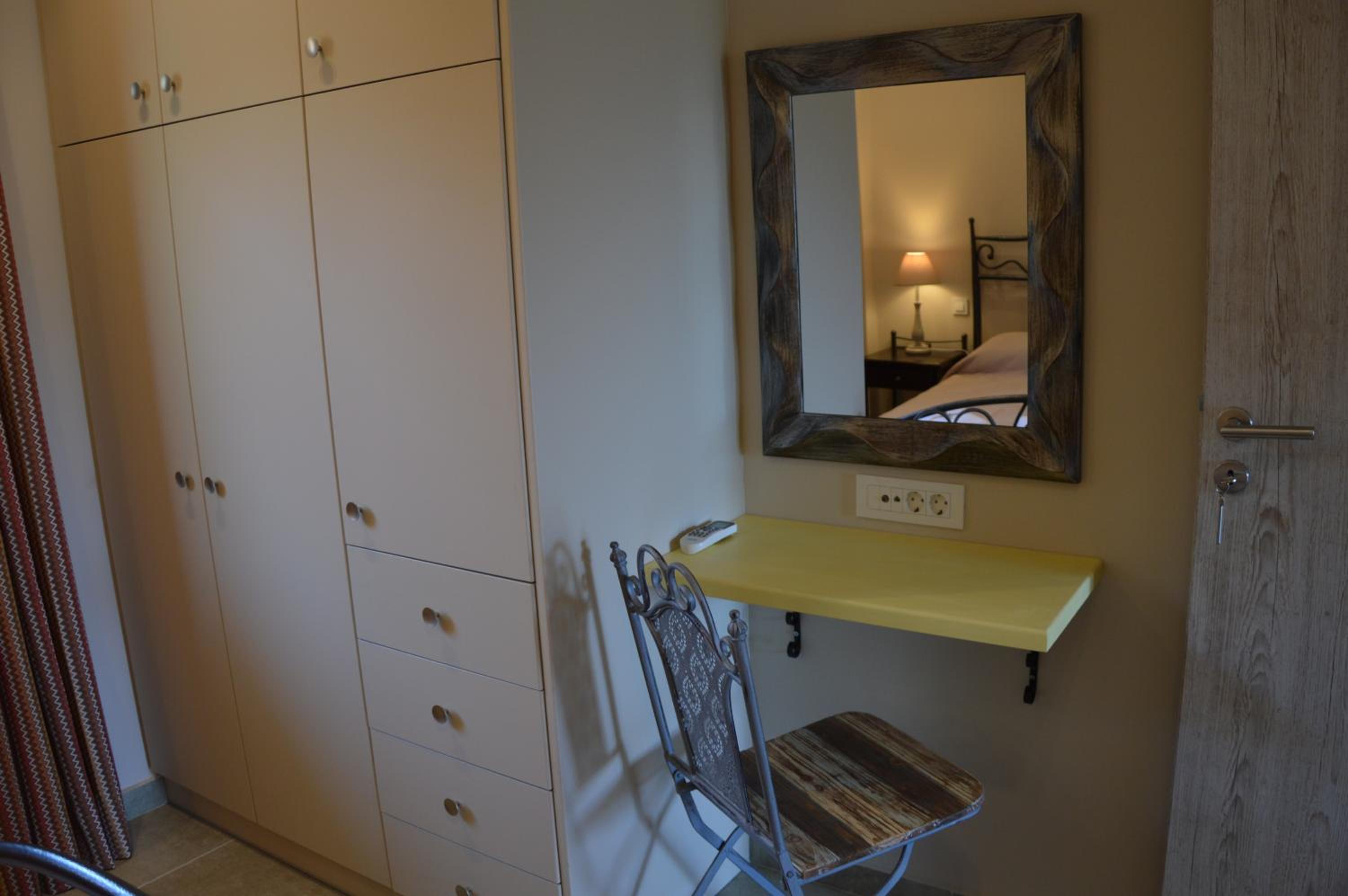 Apartment photo 1