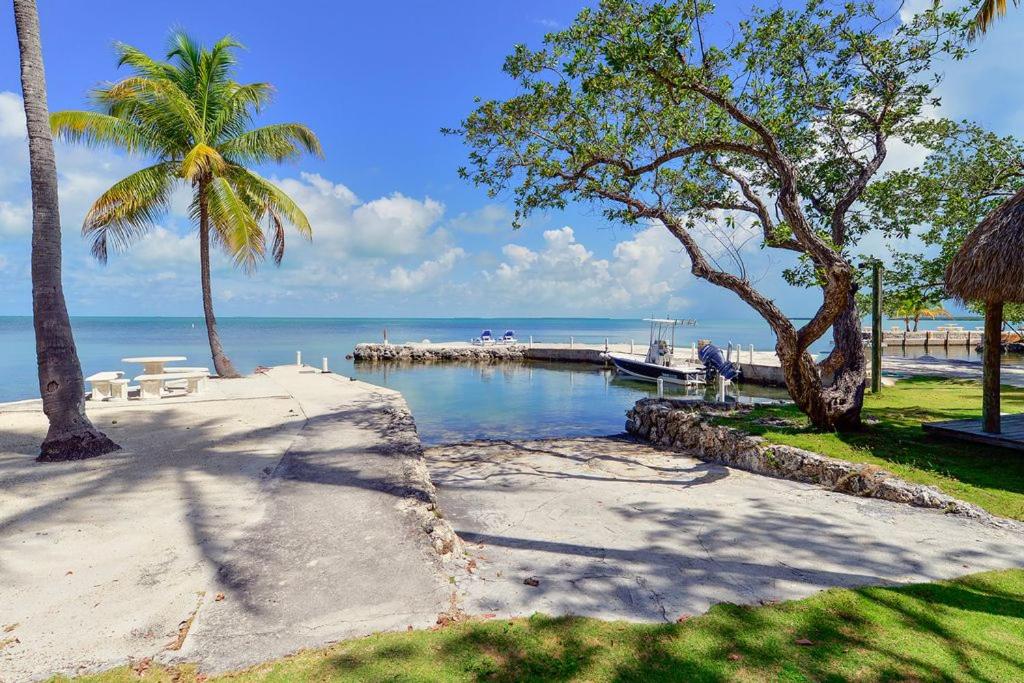 Villa with Sea View photo 3
