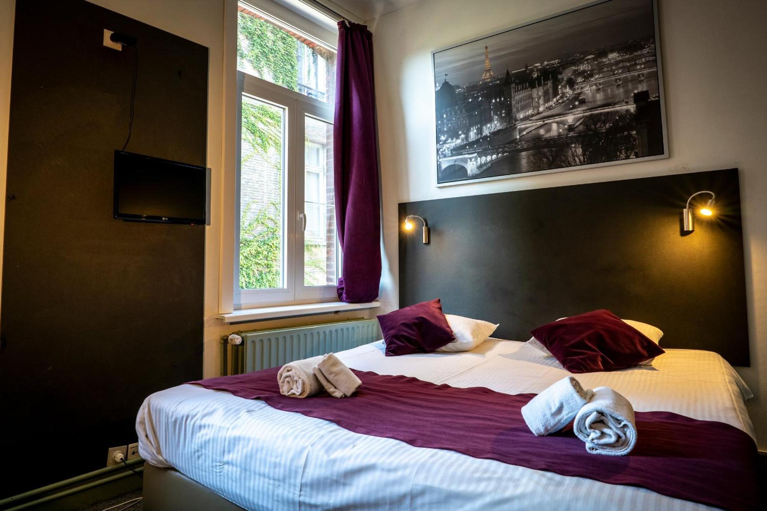Double Room With Bathroom photo 3