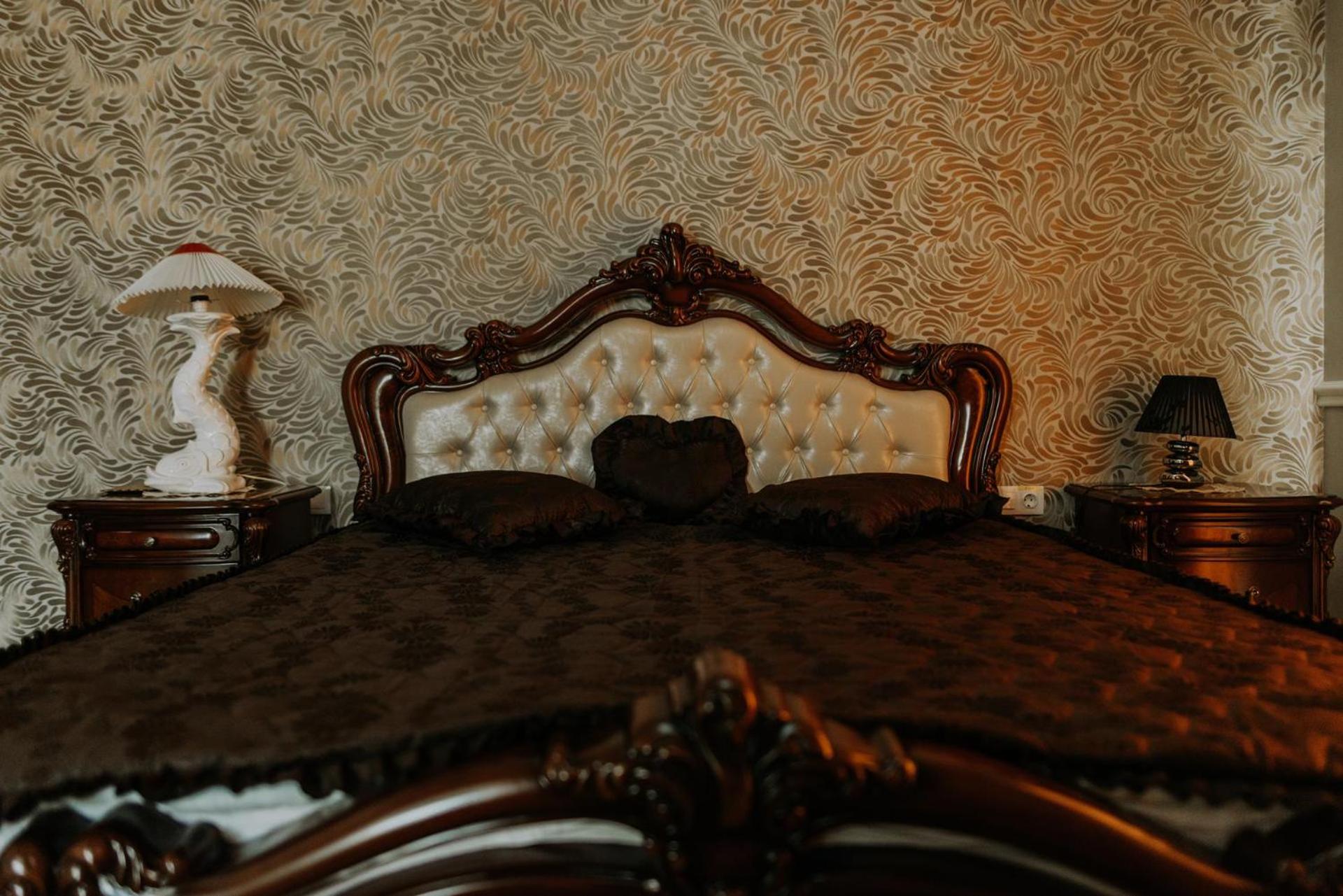 Large Double Room - Photo 13