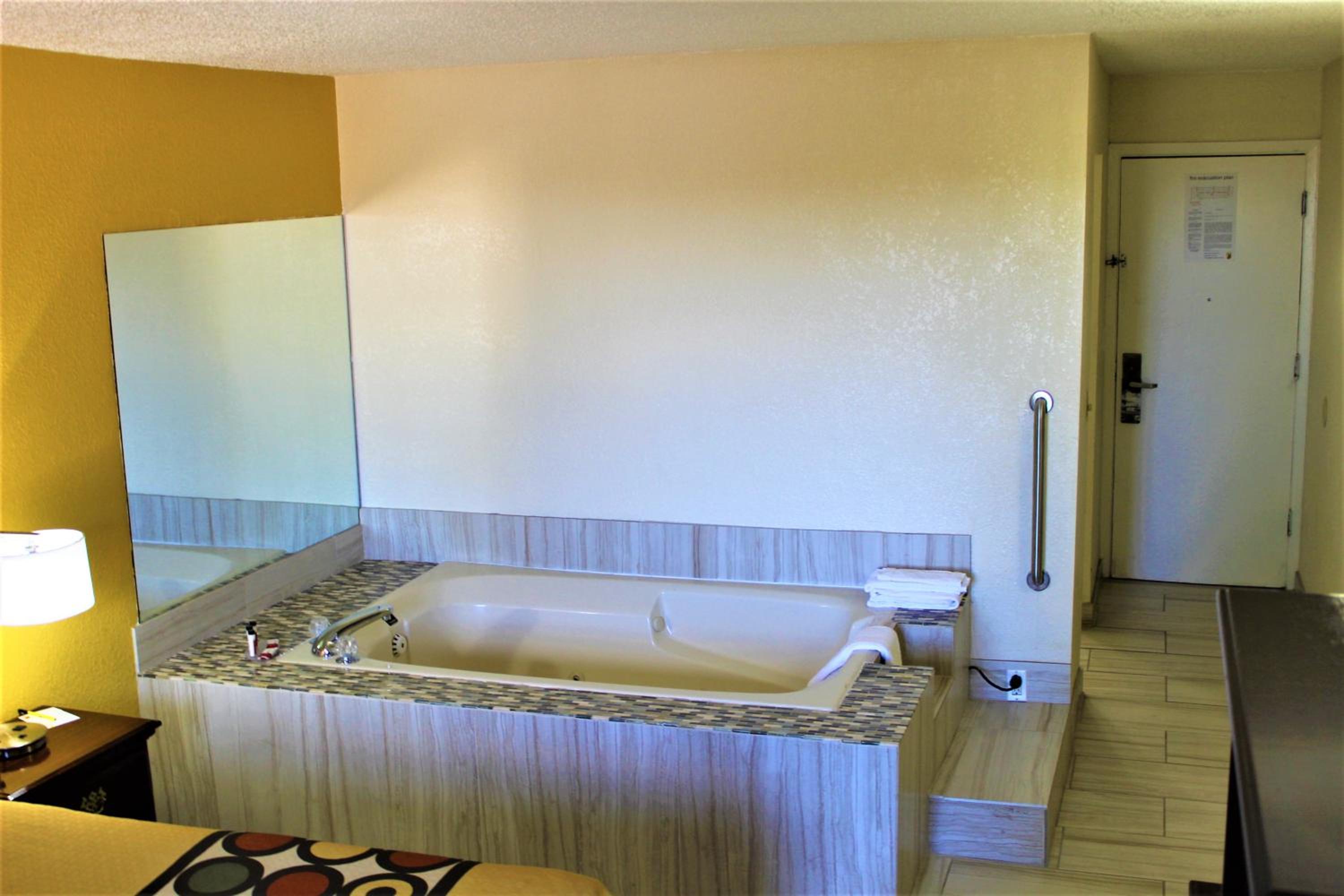 King Studio Suite - Non-Smoking photo 3