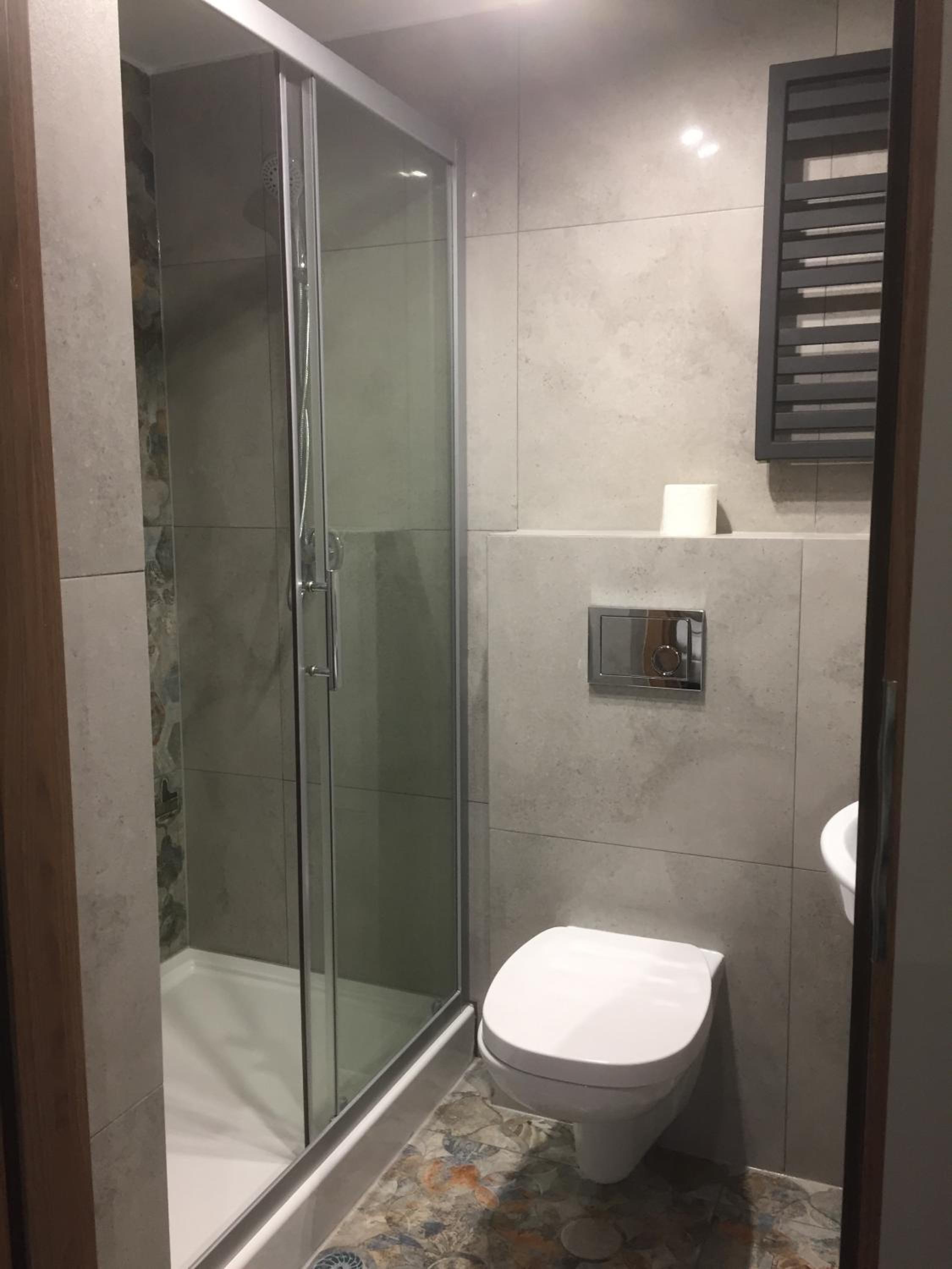 Twin Room - Photo 10