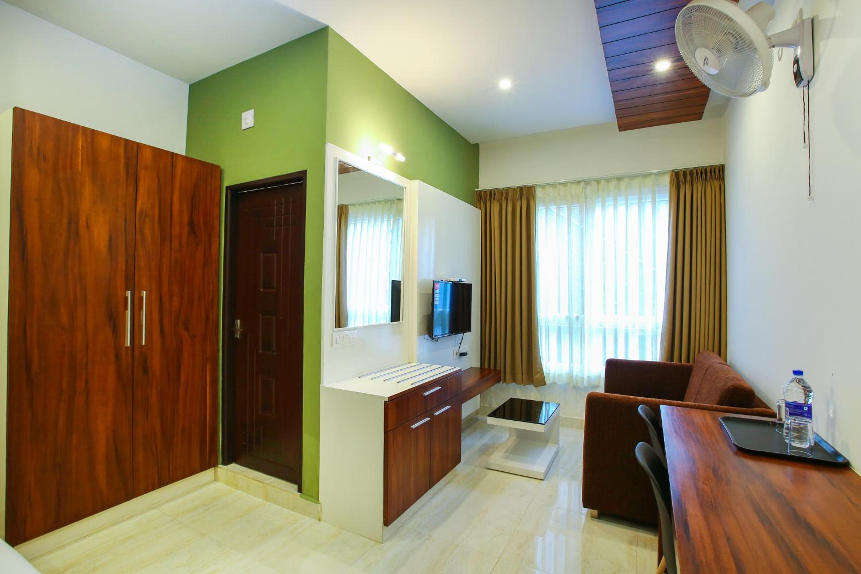 Deluxe Double Room photo 2
