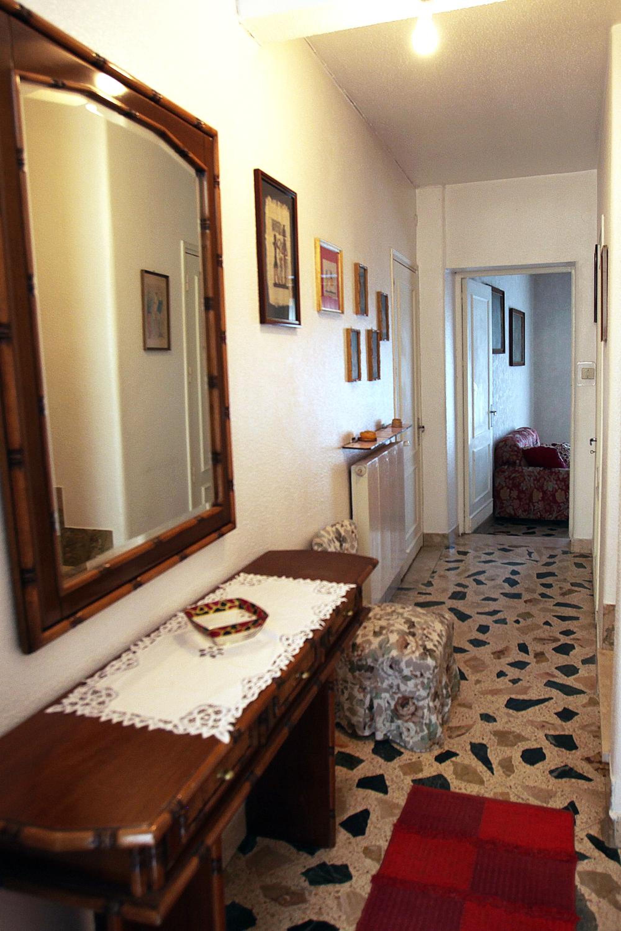 Four-Bedroom House - City View
