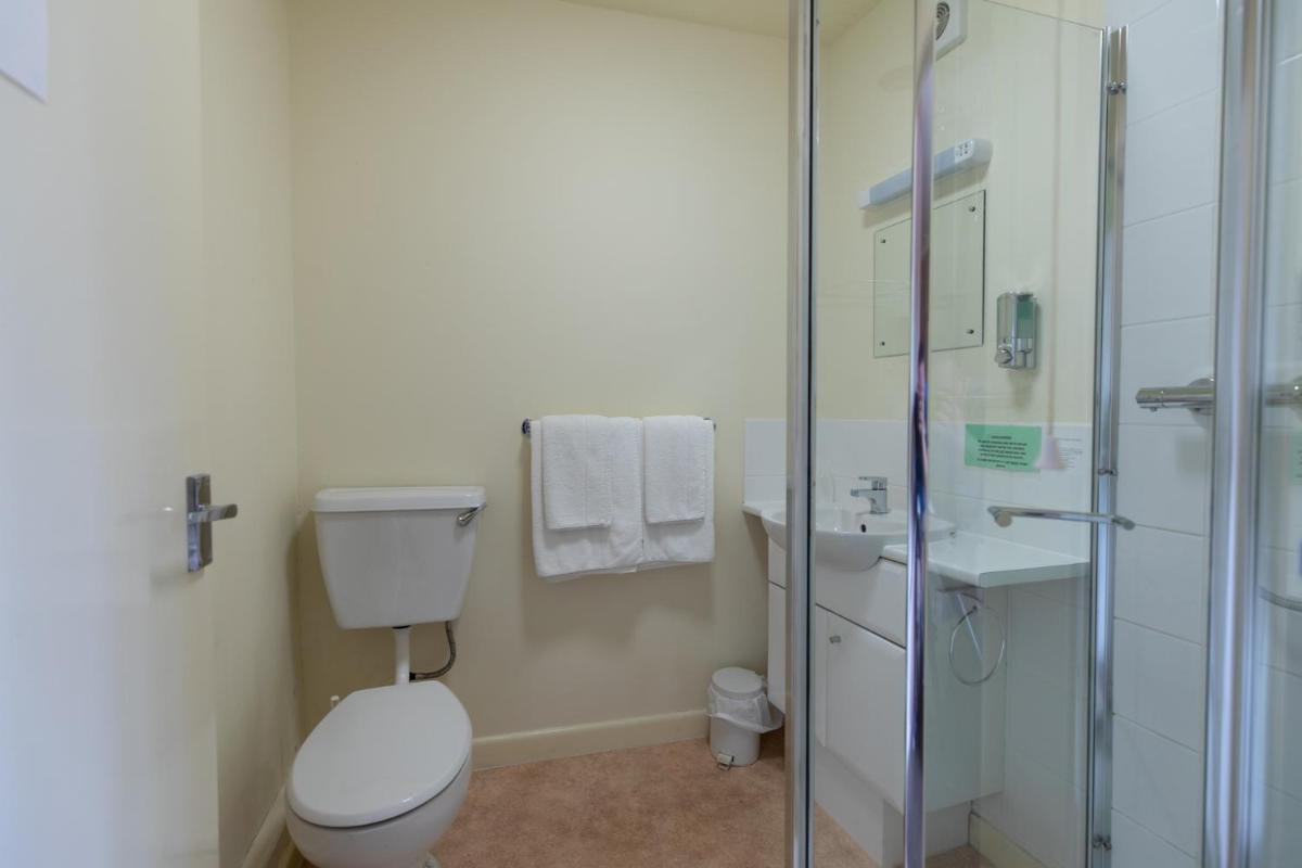Standard Twin Room photo 3